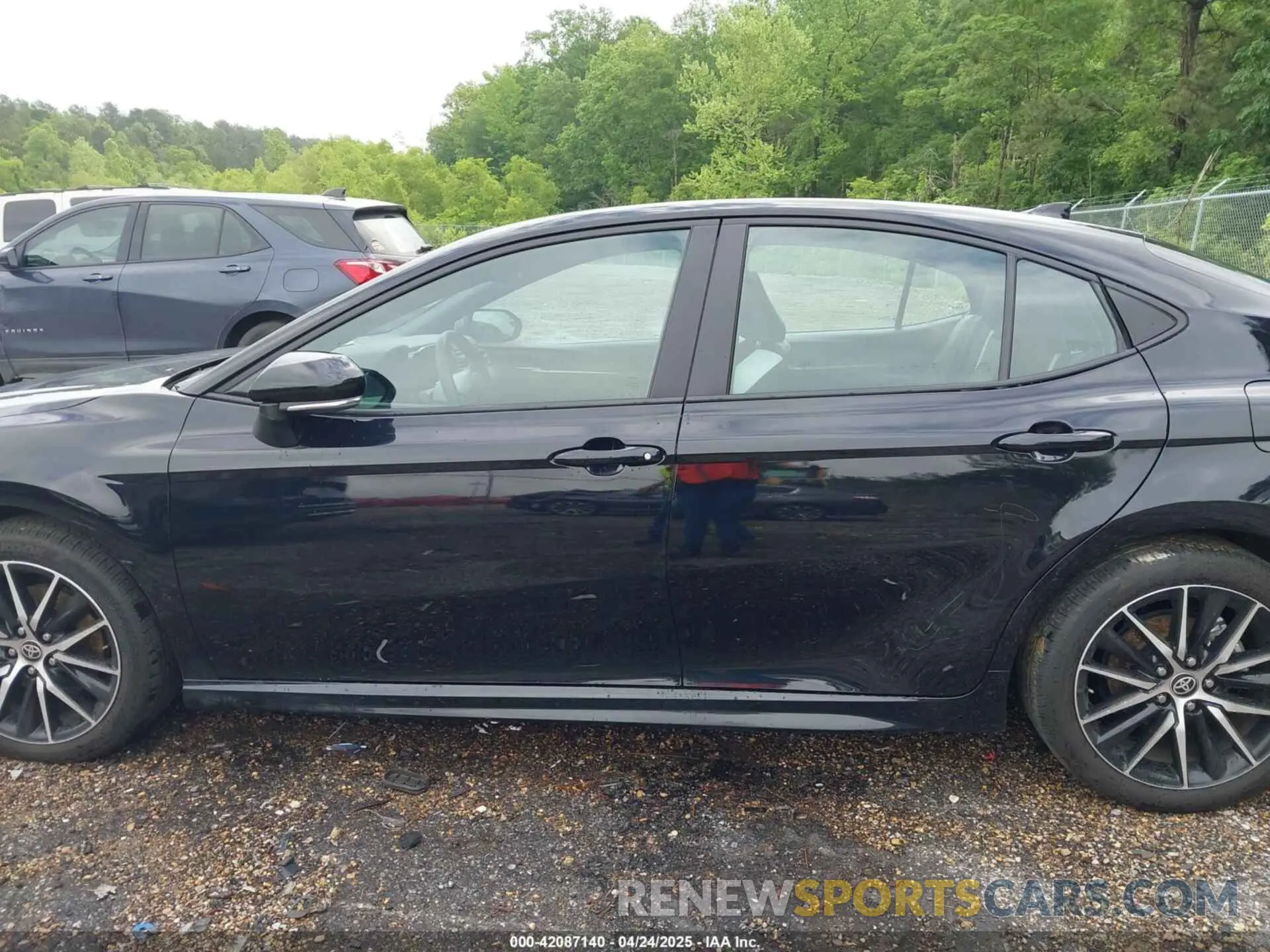 14 fotografías del automóvil dañado 4T1DAACK8SU038360 TOYOTA CAMRY 2025