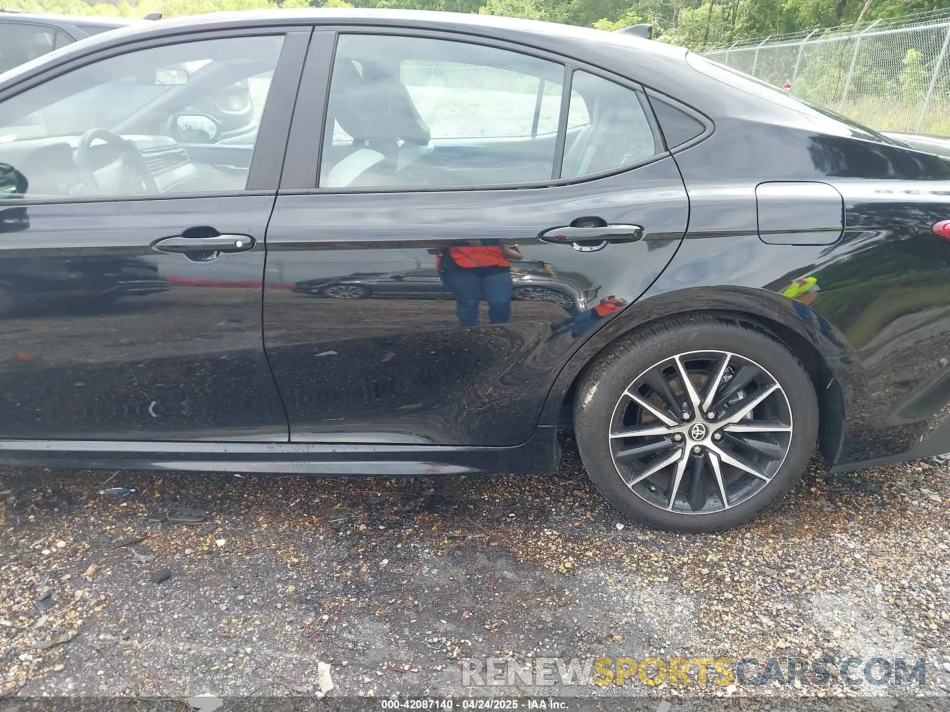 17 fotografías del automóvil dañado 4T1DAACK8SU038360 TOYOTA CAMRY 2025