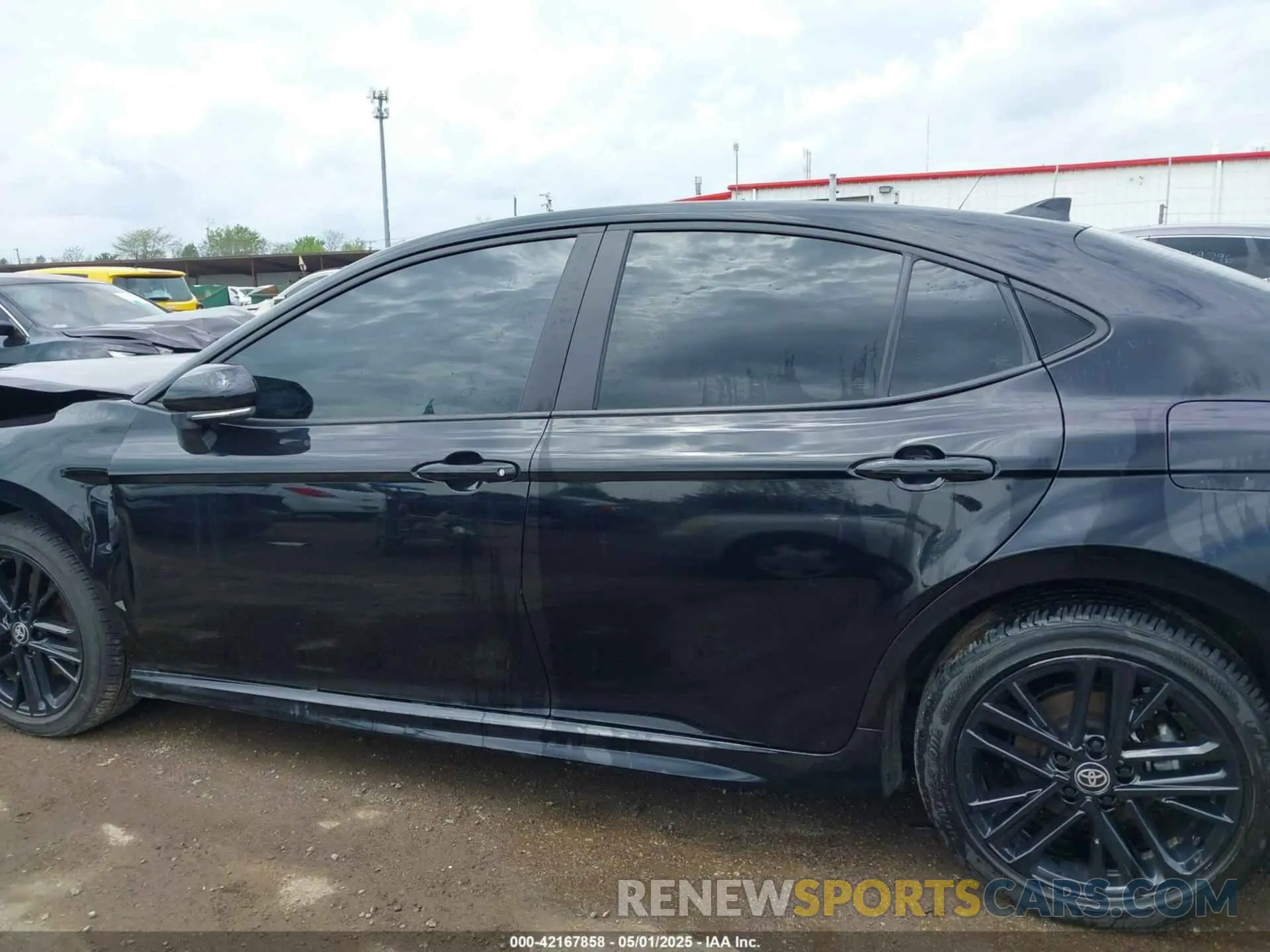 14 fotografías del automóvil dañado 4T1DAACK8SU043669 TOYOTA CAMRY 2025
