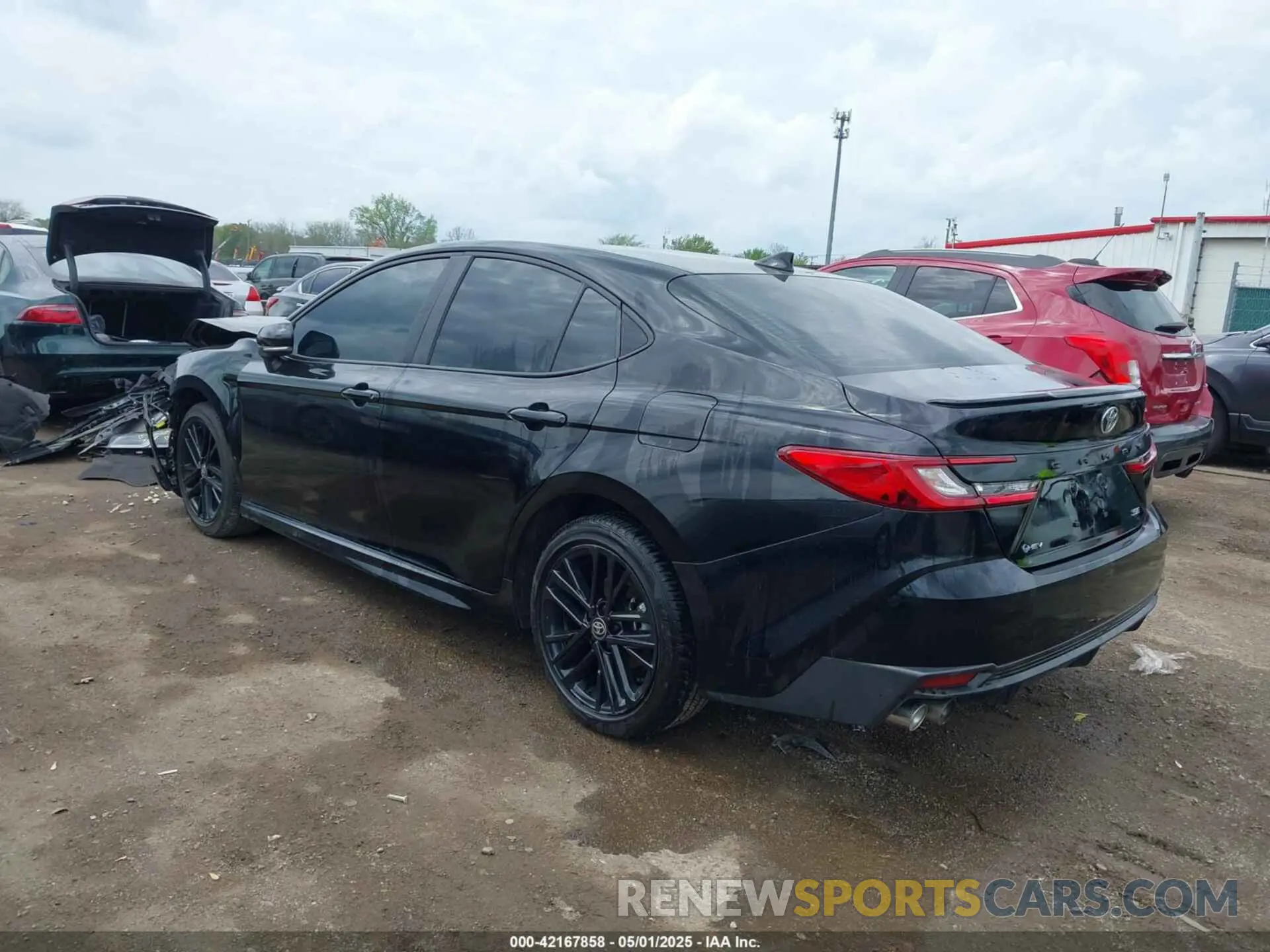 3 fotografías del automóvil dañado 4T1DAACK8SU043669 TOYOTA CAMRY 2025