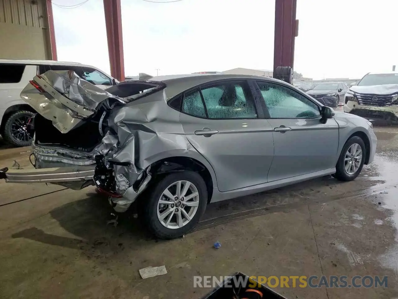 3 fotografías del automóvil dañado 4T1DAACK8SU056325 TOYOTA CAMRY 2025