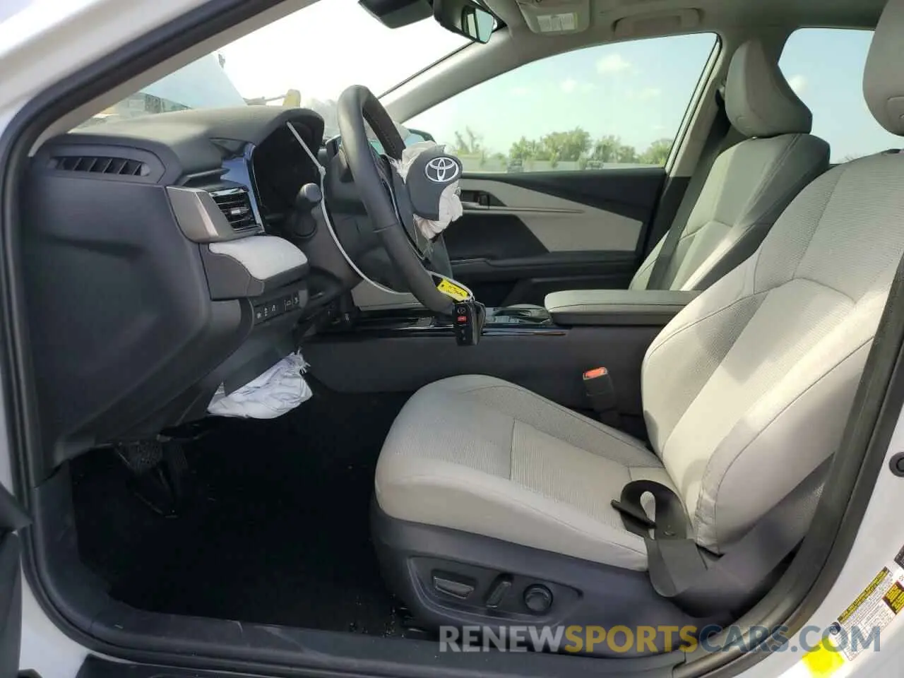 7 fotografías del automóvil dañado 4T1DAACK8SU068409 TOYOTA CAMRY 2025