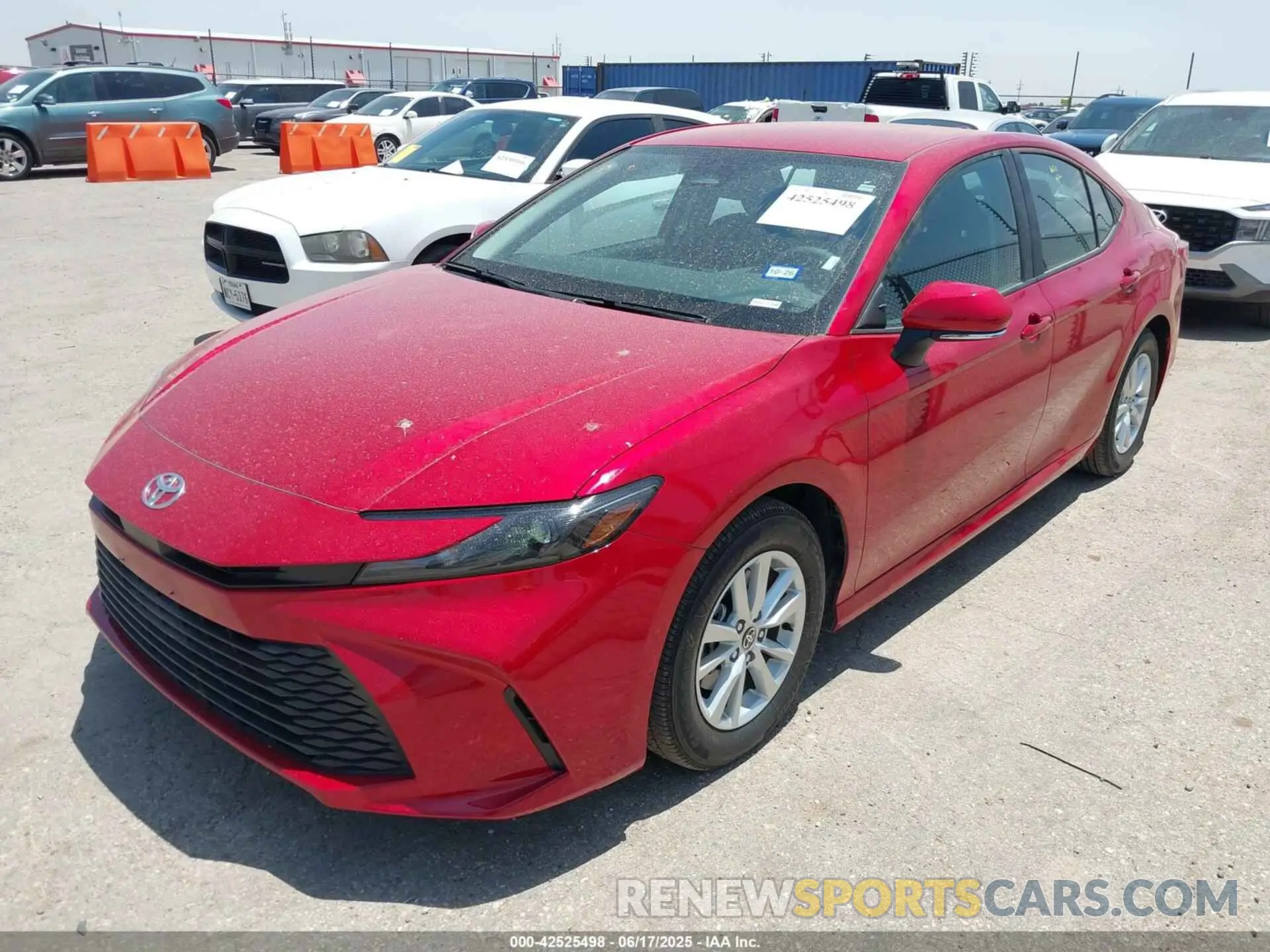 2 fotografías del automóvil dañado 4T1DAACK8SU069138 TOYOTA CAMRY 2025