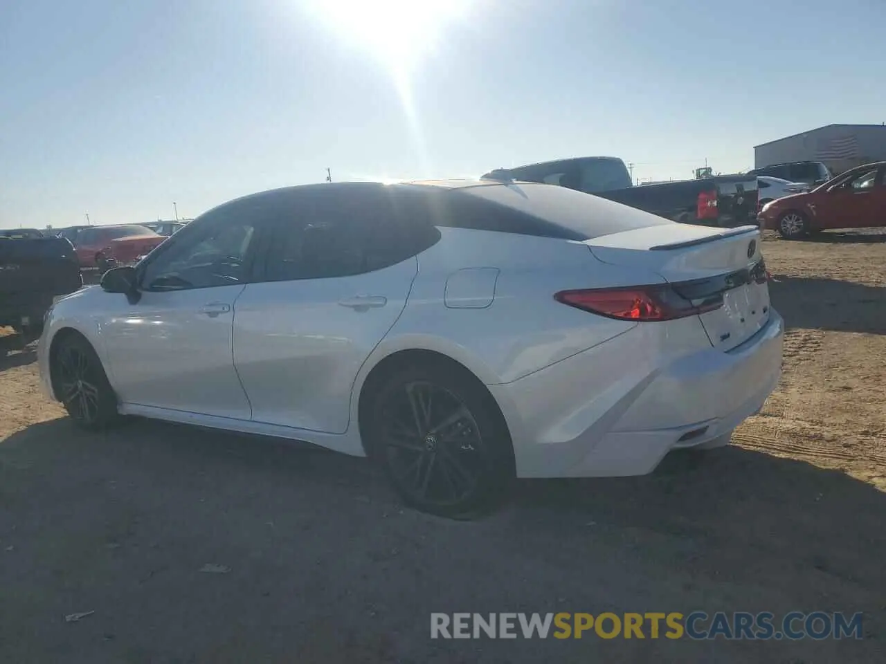 2 fotografías del automóvil dañado 4T1DAACK8SU088675 TOYOTA CAMRY 2025