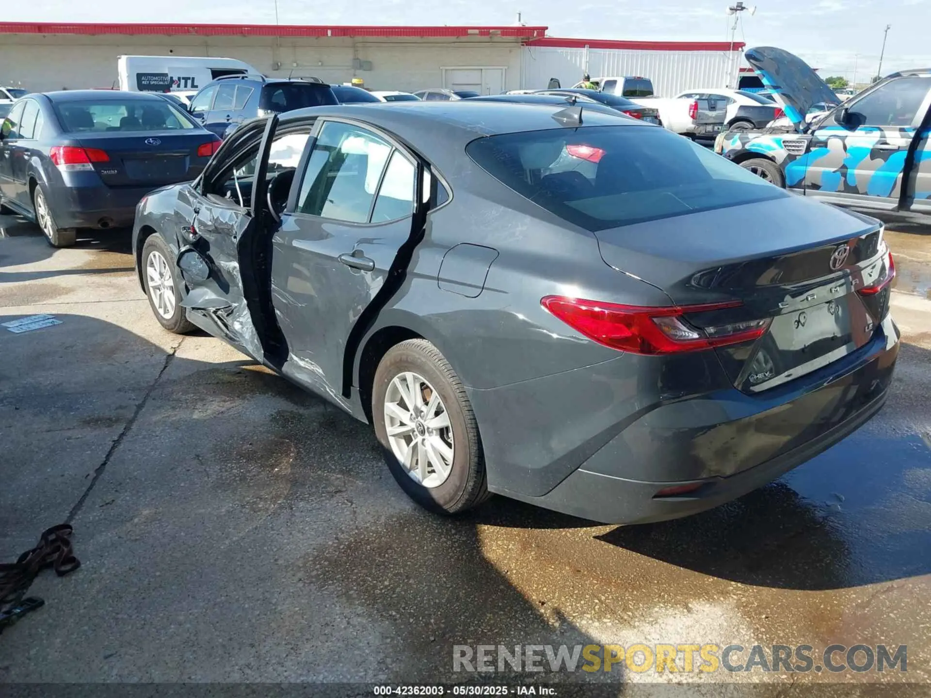 3 fotografías del automóvil dañado 4T1DAACK8SU094346 TOYOTA CAMRY 2025