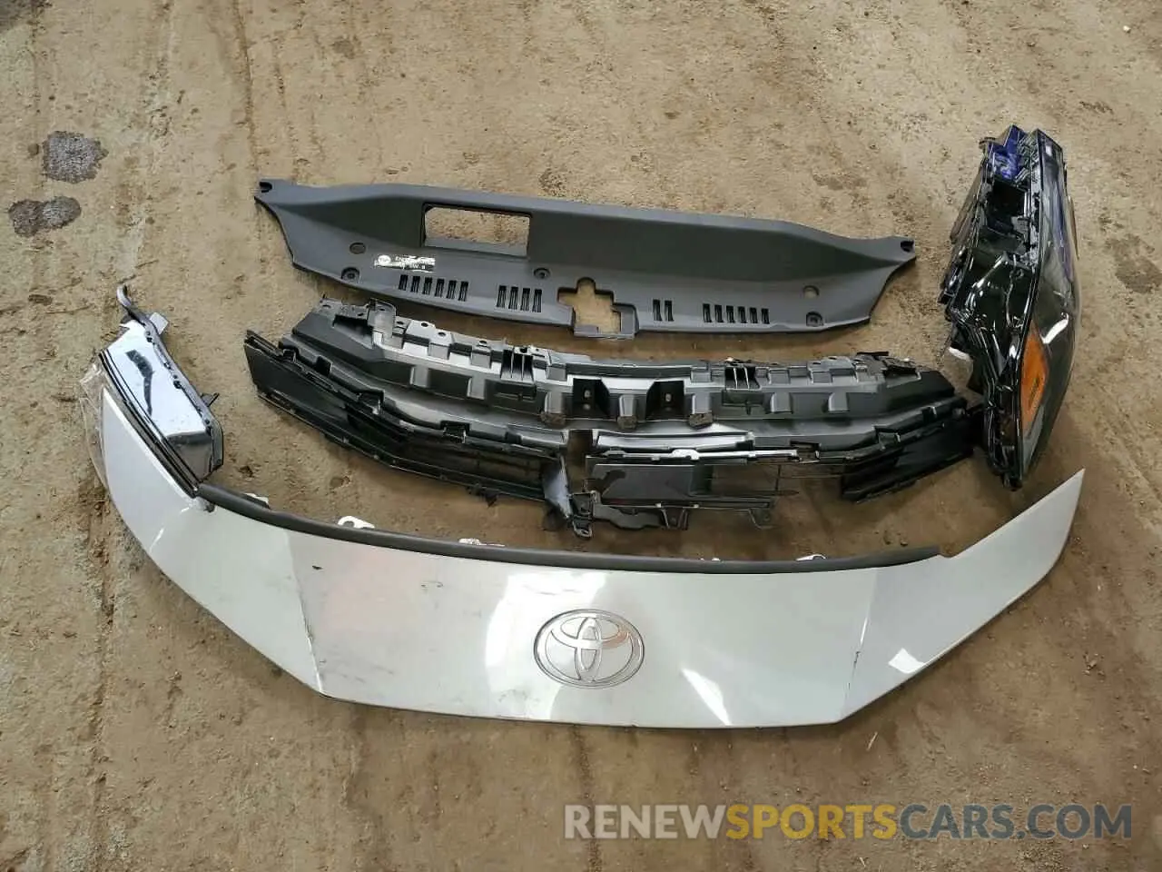 12 fotografías del automóvil dañado 4T1DAACK8SU105460 TOYOTA CAMRY 2025