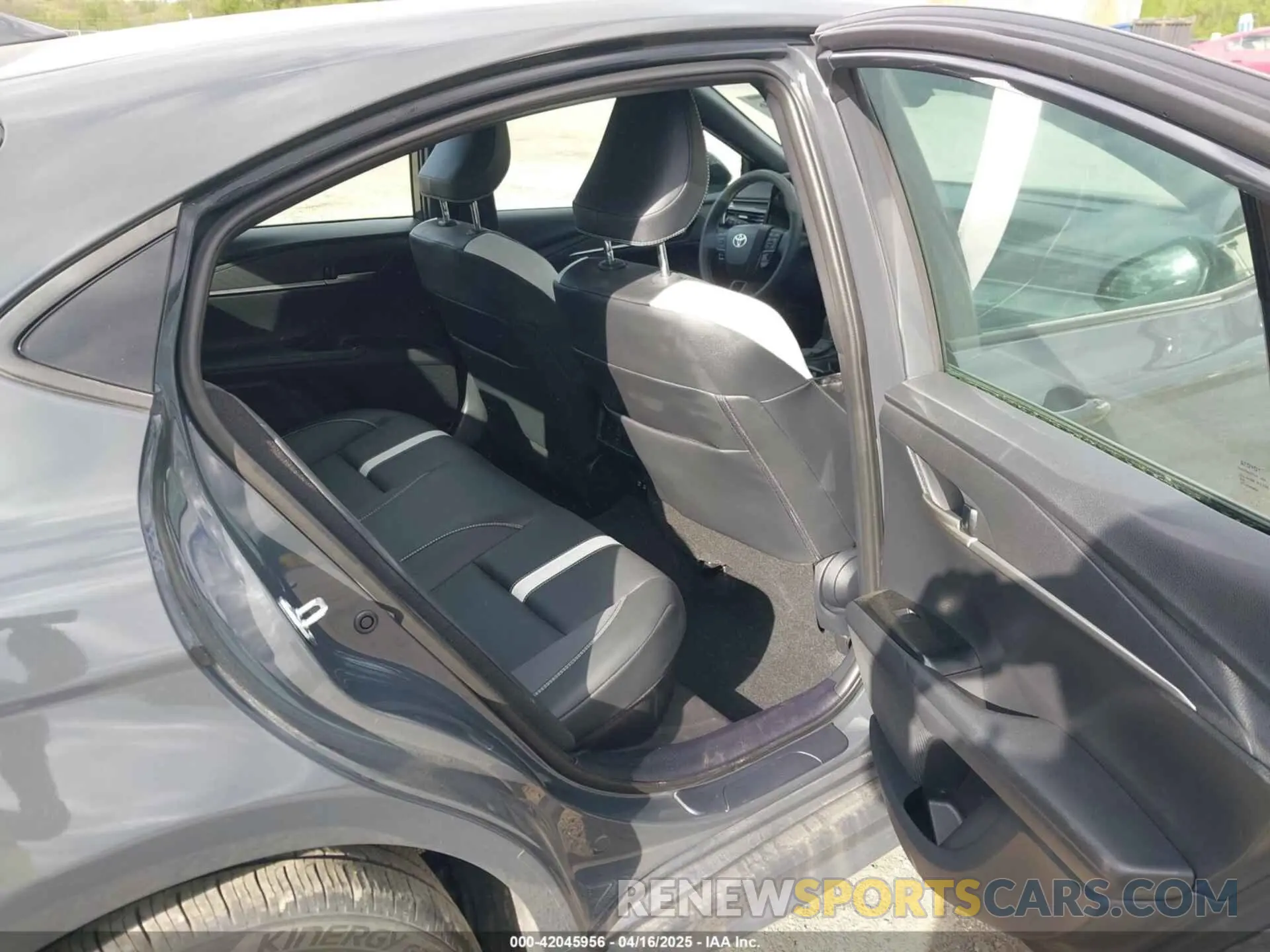 8 fotografías del automóvil dañado 4T1DAACK8SU111520 TOYOTA CAMRY 2025
