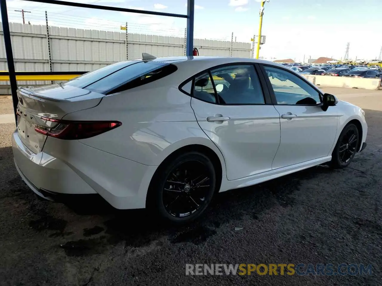 3 fotografías del automóvil dañado 4T1DAACK8SU120878 TOYOTA CAMRY 2025