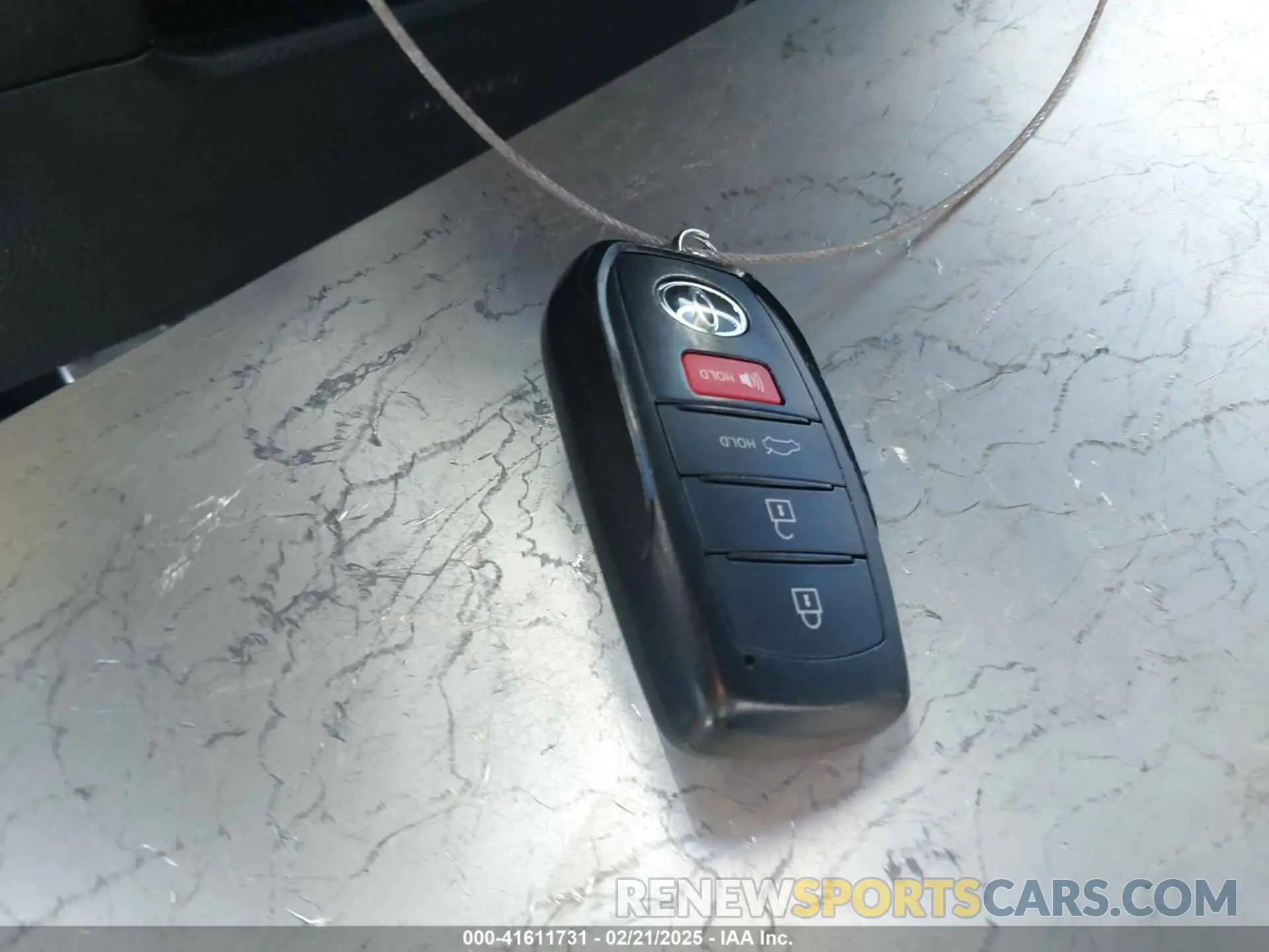 11 fotografías del automóvil dañado 4T1DAACK8SU500545 TOYOTA CAMRY 2025