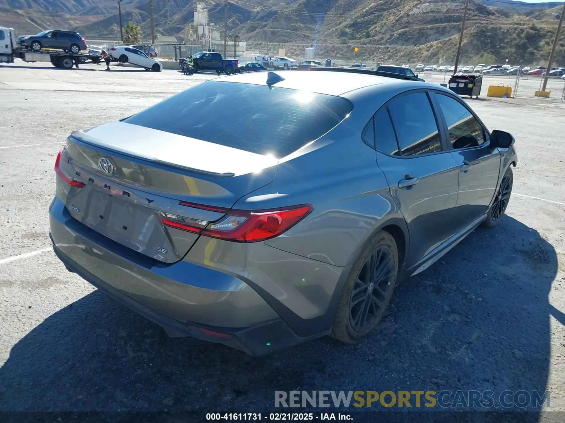 4 fotografías del automóvil dañado 4T1DAACK8SU500545 TOYOTA CAMRY 2025