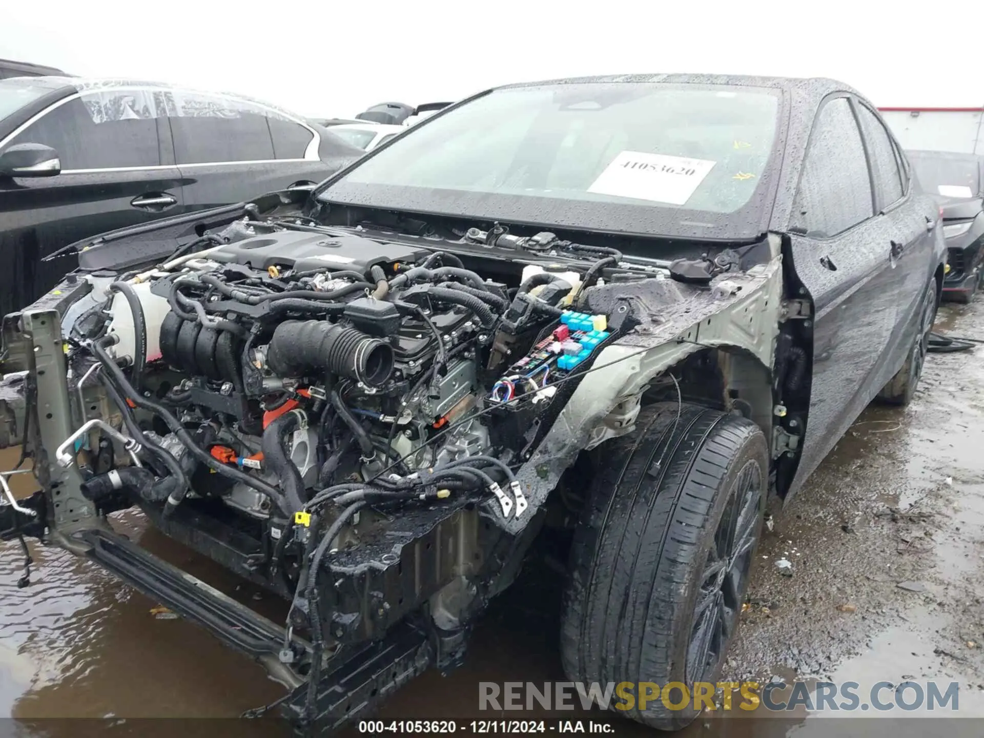2 fotografías del automóvil dañado 4T1DAACK8SU503395 TOYOTA CAMRY 2025