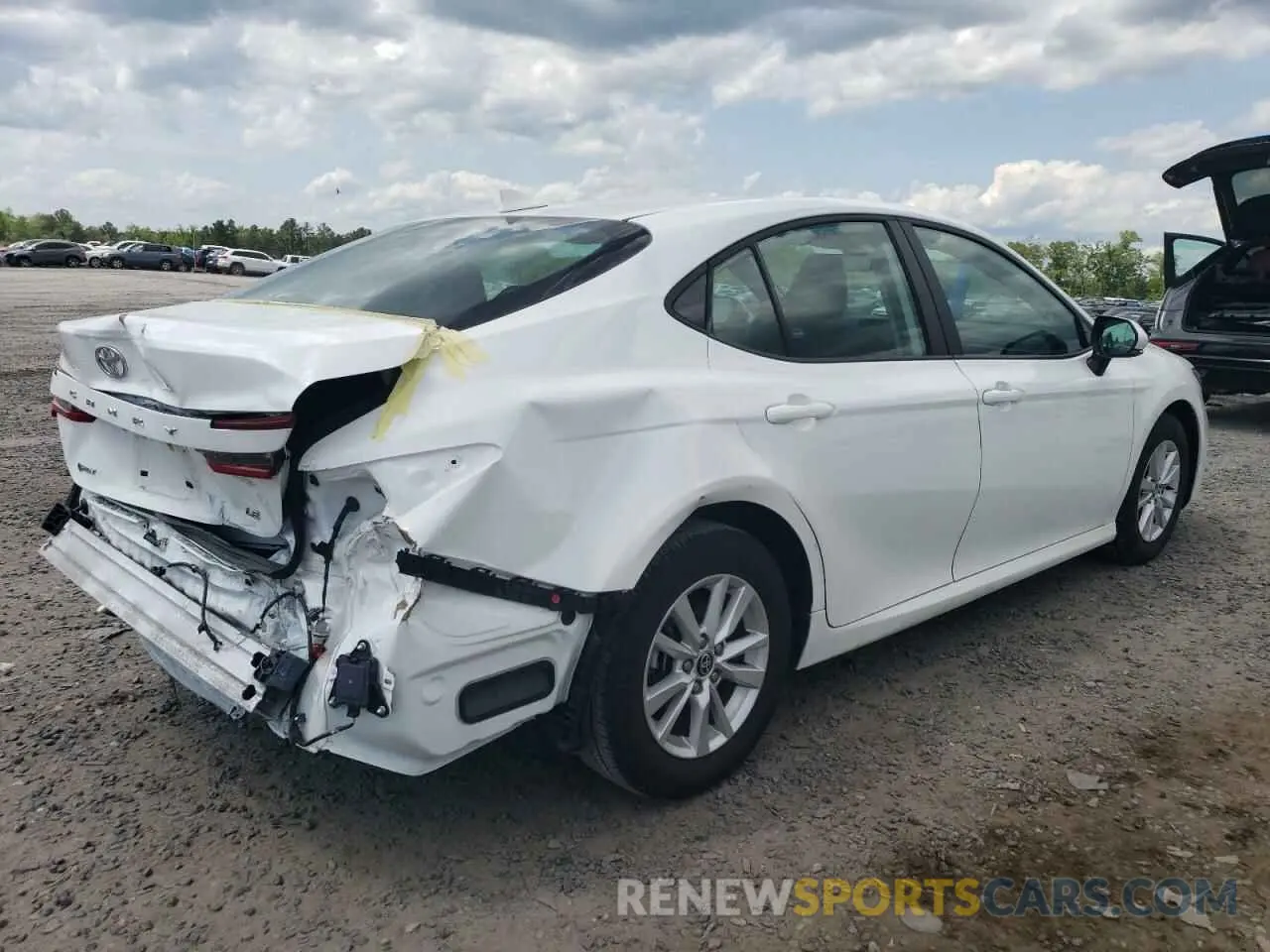 3 fotografías del automóvil dañado 4T1DAACK8SU506104 TOYOTA CAMRY 2025