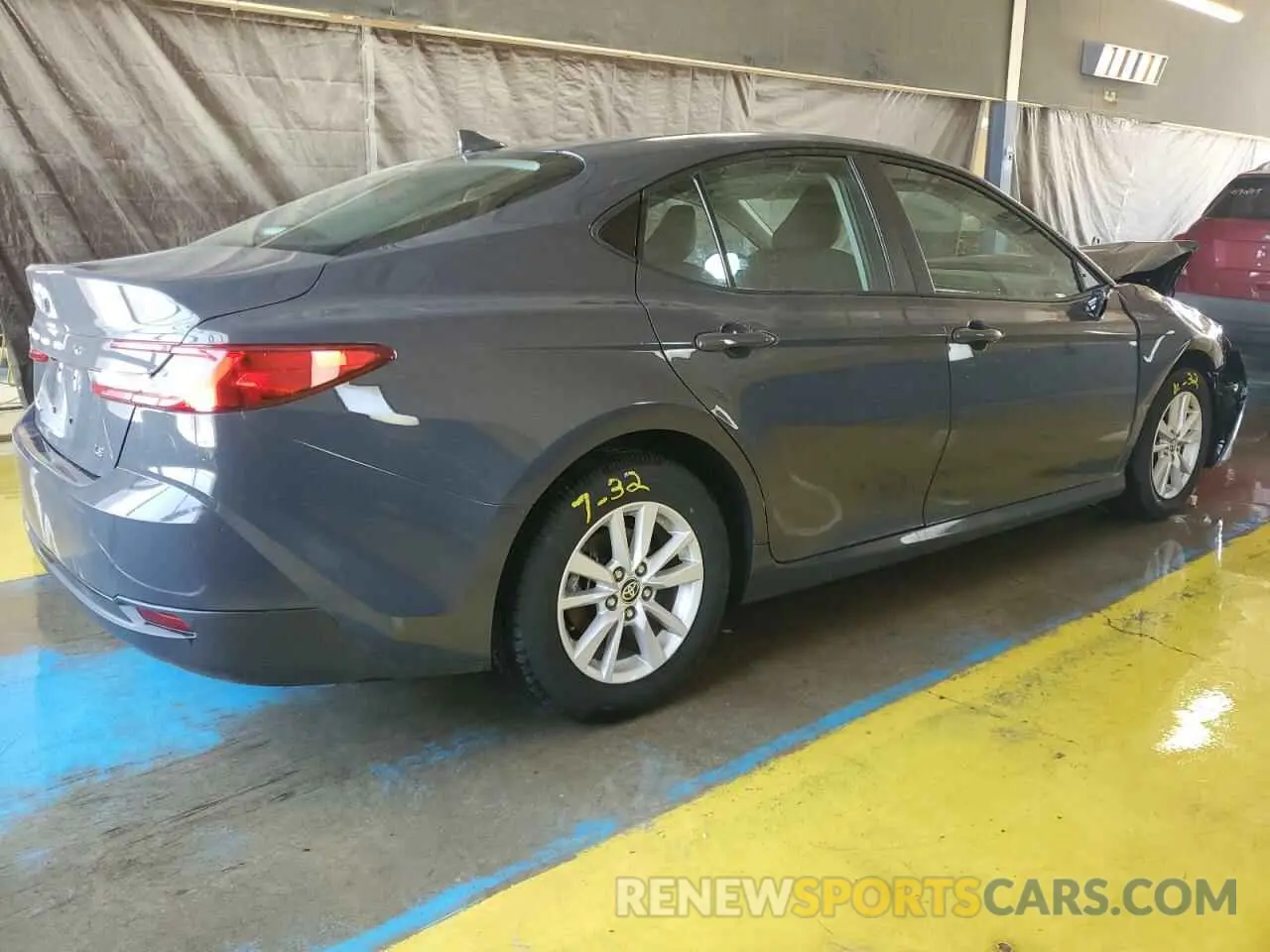 3 fotografías del automóvil dañado 4T1DAACK8SU510654 TOYOTA CAMRY 2025