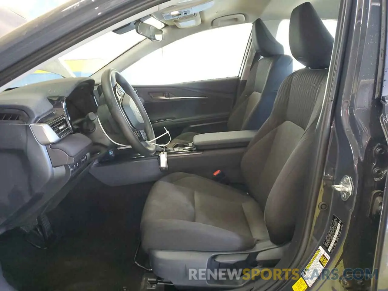 7 fotografías del automóvil dañado 4T1DAACK8SU510654 TOYOTA CAMRY 2025