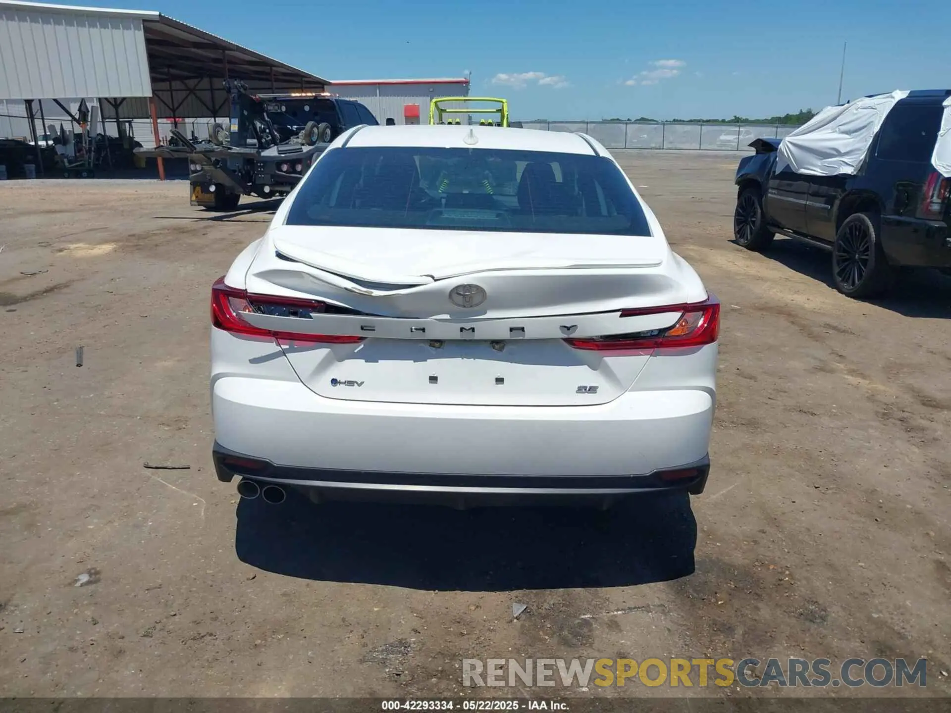 16 fotografías del automóvil dañado 4T1DAACK8SU517510 TOYOTA CAMRY 2025