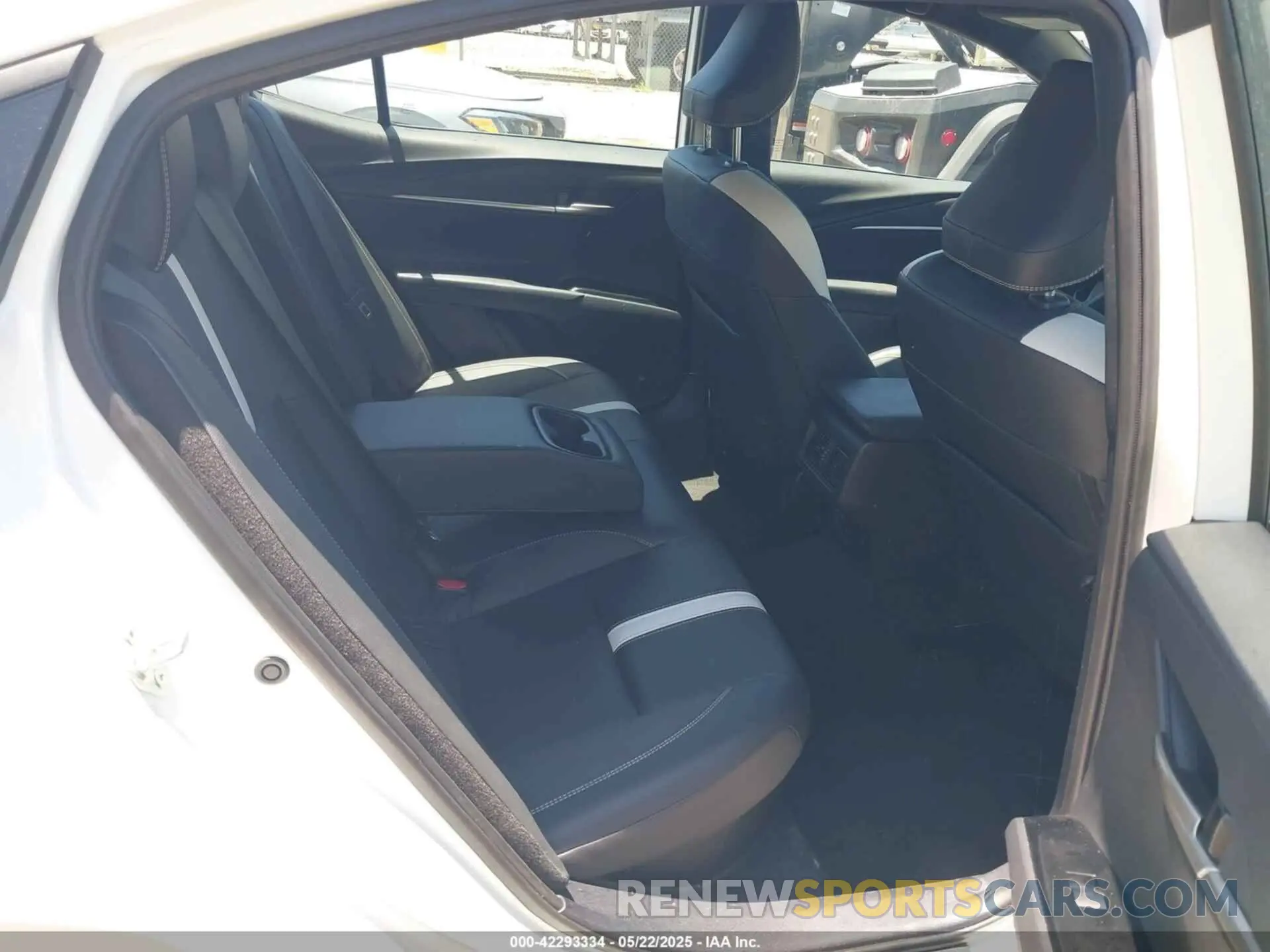 8 fotografías del automóvil dañado 4T1DAACK8SU517510 TOYOTA CAMRY 2025