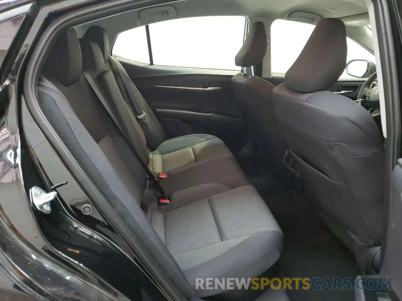 10 fotografías del automóvil dañado 4T1DAACK8SU520648 TOYOTA CAMRY 2025