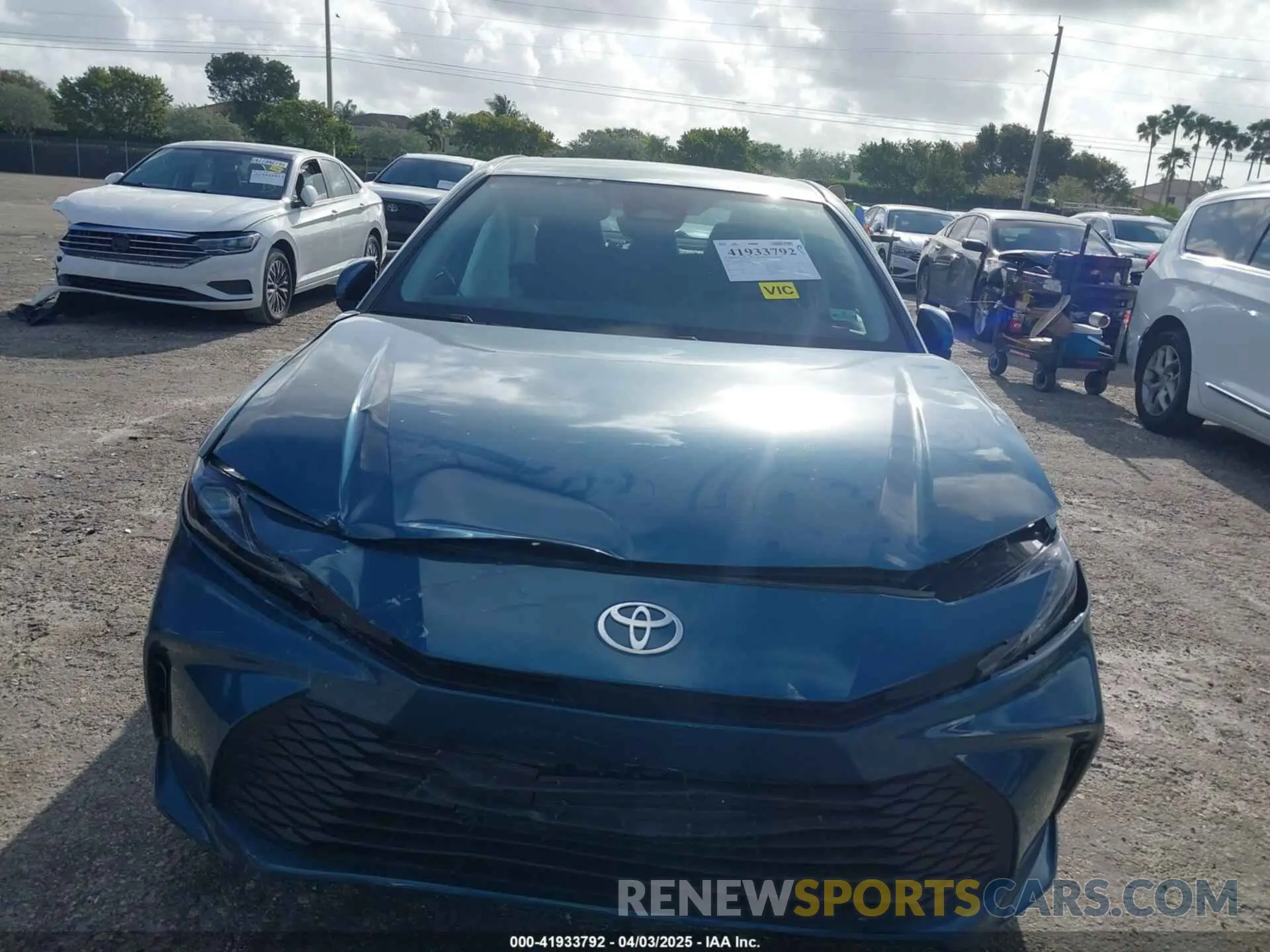 12 fotografías del automóvil dañado 4T1DAACK8SU520827 TOYOTA CAMRY 2025