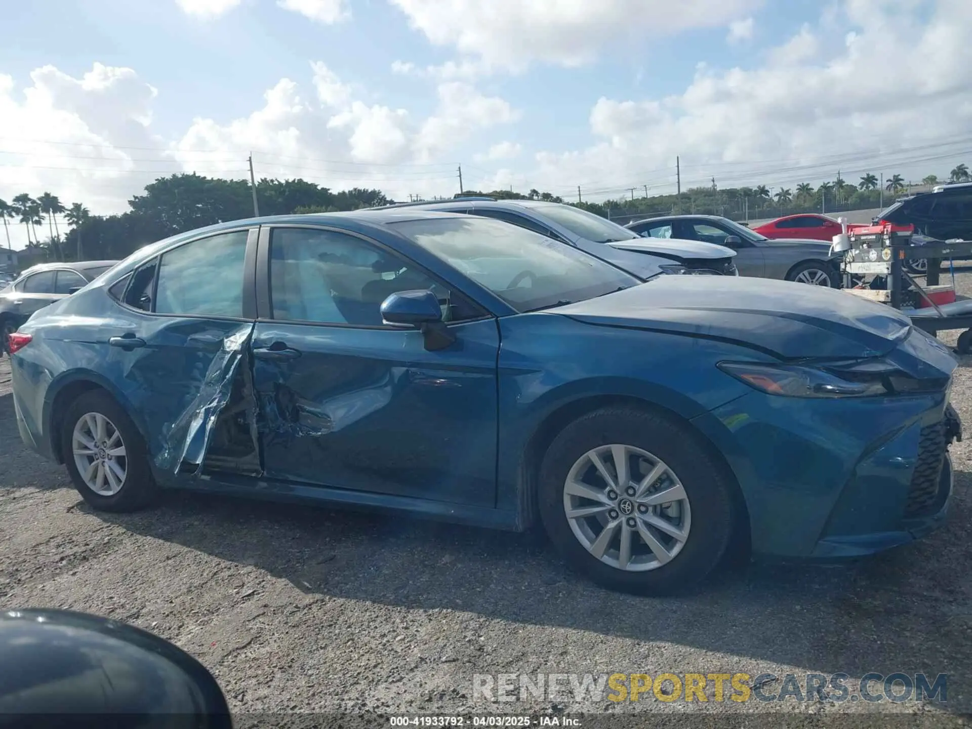 13 fotografías del automóvil dañado 4T1DAACK8SU520827 TOYOTA CAMRY 2025