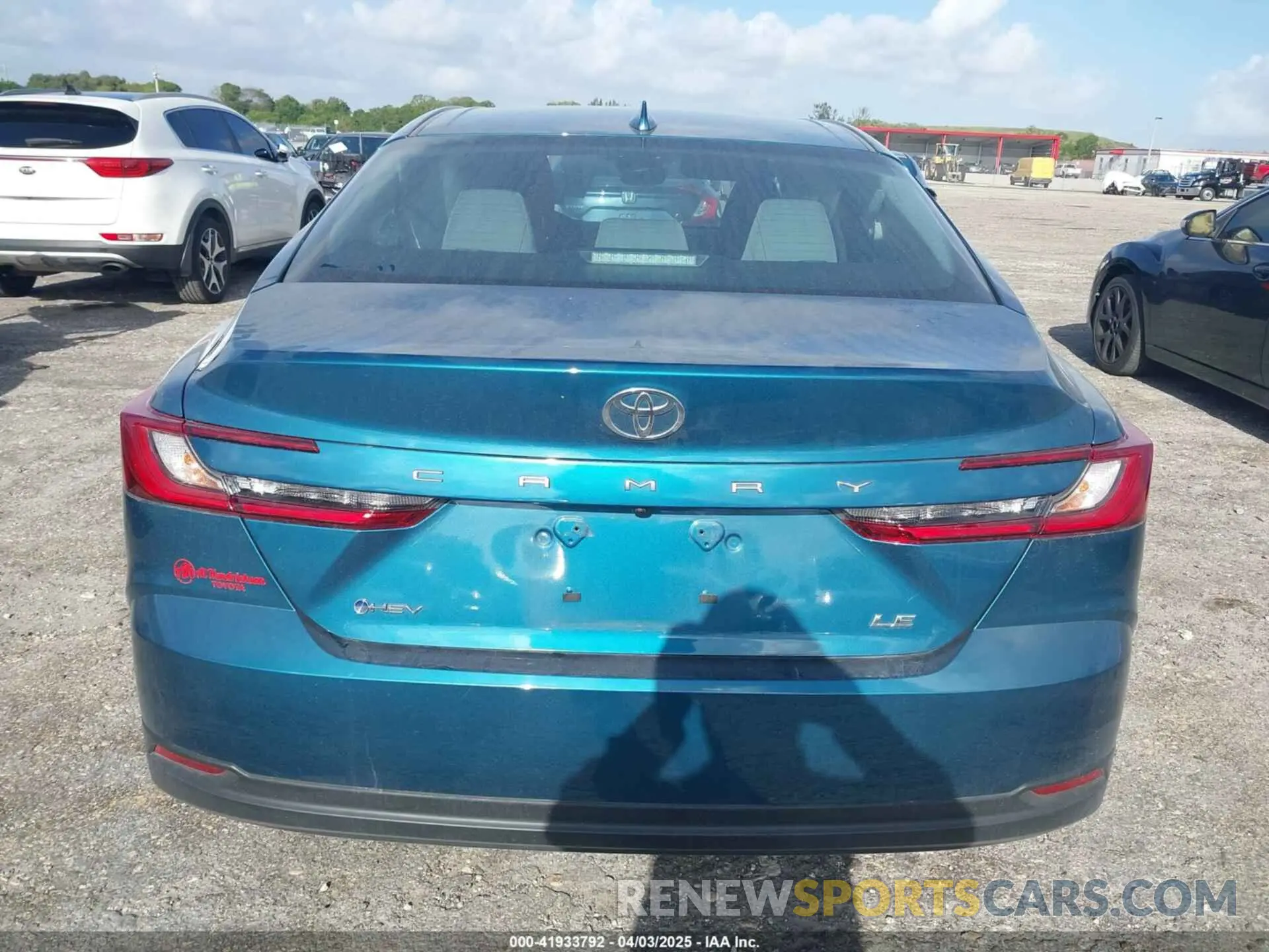 16 fotografías del automóvil dañado 4T1DAACK8SU520827 TOYOTA CAMRY 2025