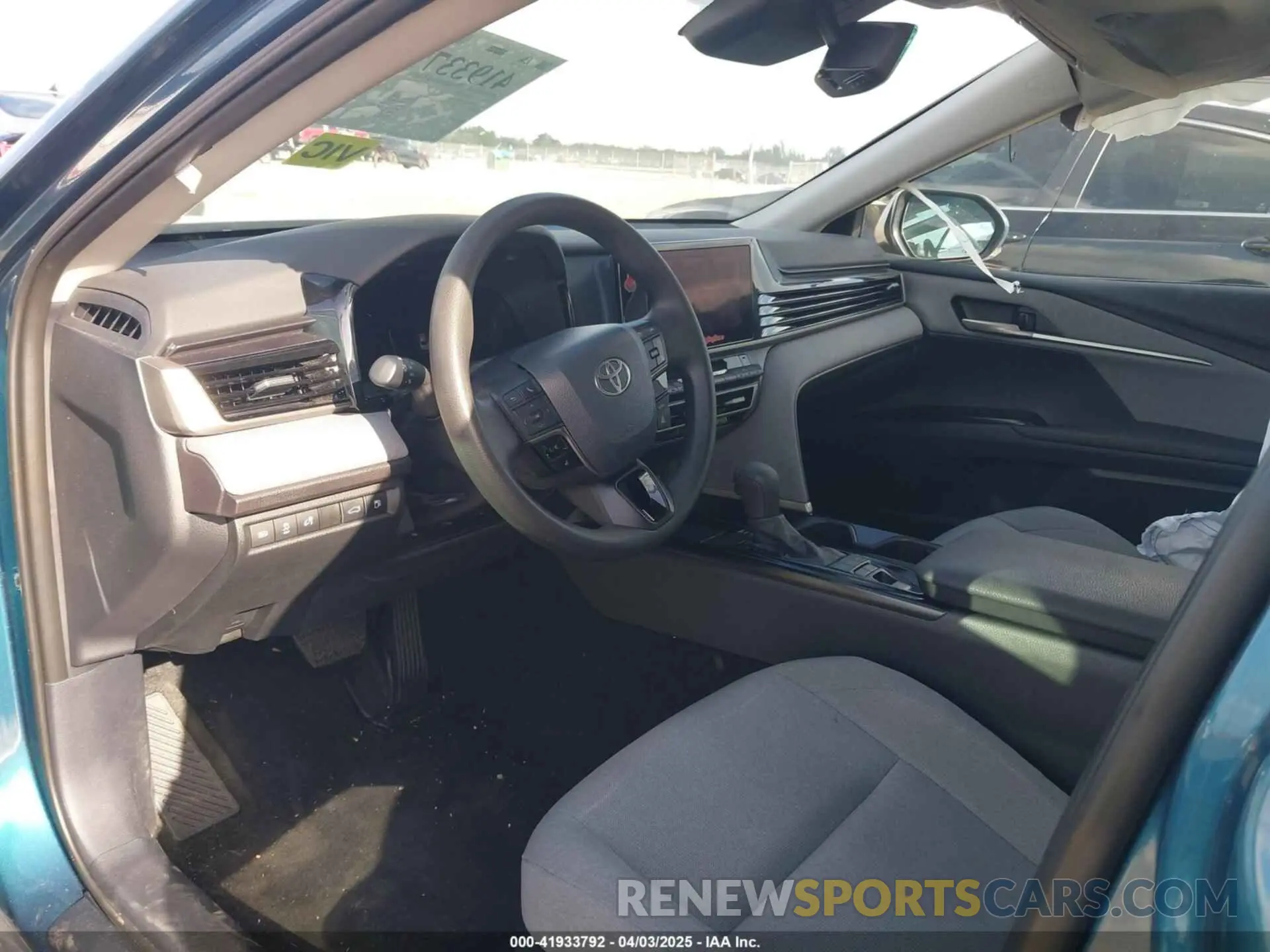 5 fotografías del automóvil dañado 4T1DAACK8SU520827 TOYOTA CAMRY 2025