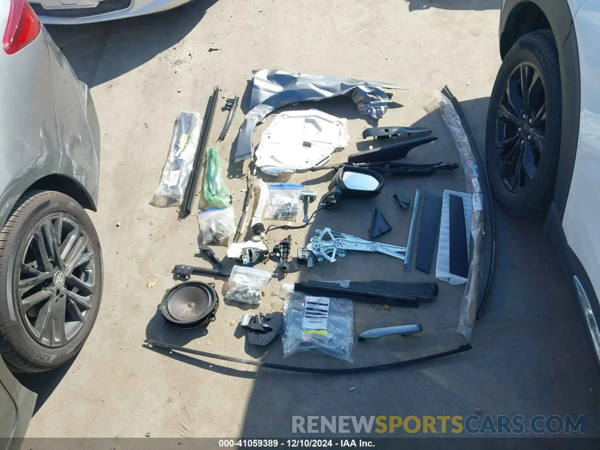 12 fotografías del automóvil dañado 4T1DAACK8SU530077 TOYOTA CAMRY 2025