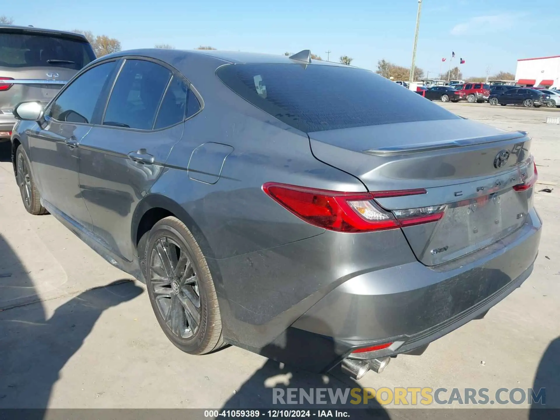 3 fotografías del automóvil dañado 4T1DAACK8SU530077 TOYOTA CAMRY 2025