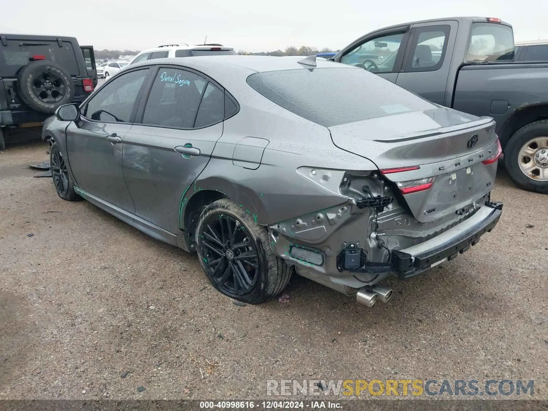 3 fotografías del automóvil dañado 4T1DAACK8SU543170 TOYOTA CAMRY 2025