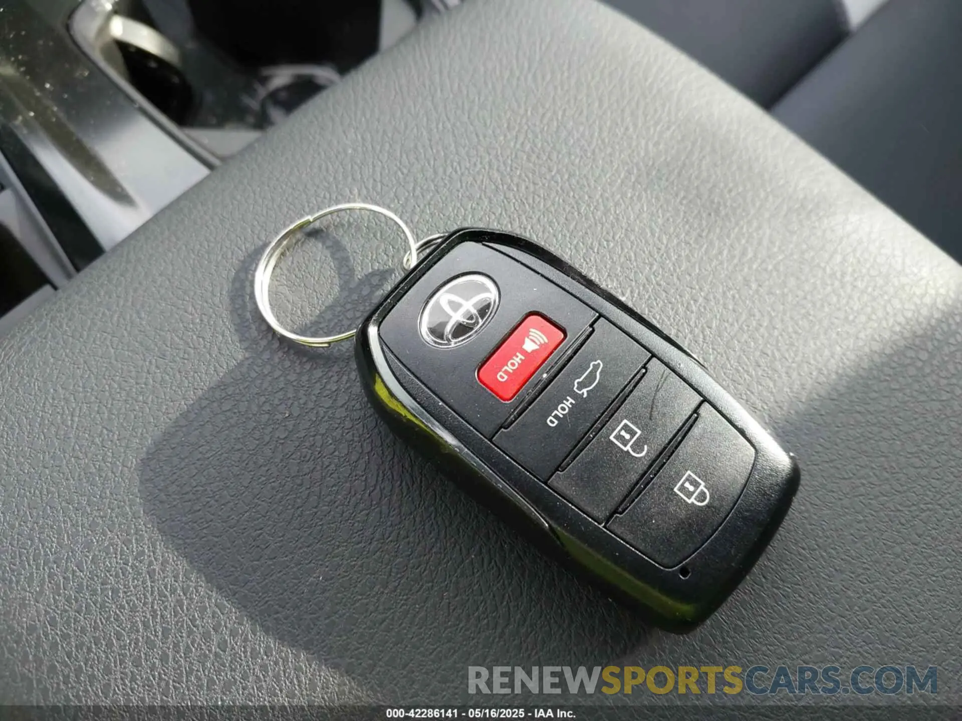 11 fotografías del automóvil dañado 4T1DAACK8SU576668 TOYOTA CAMRY 2025