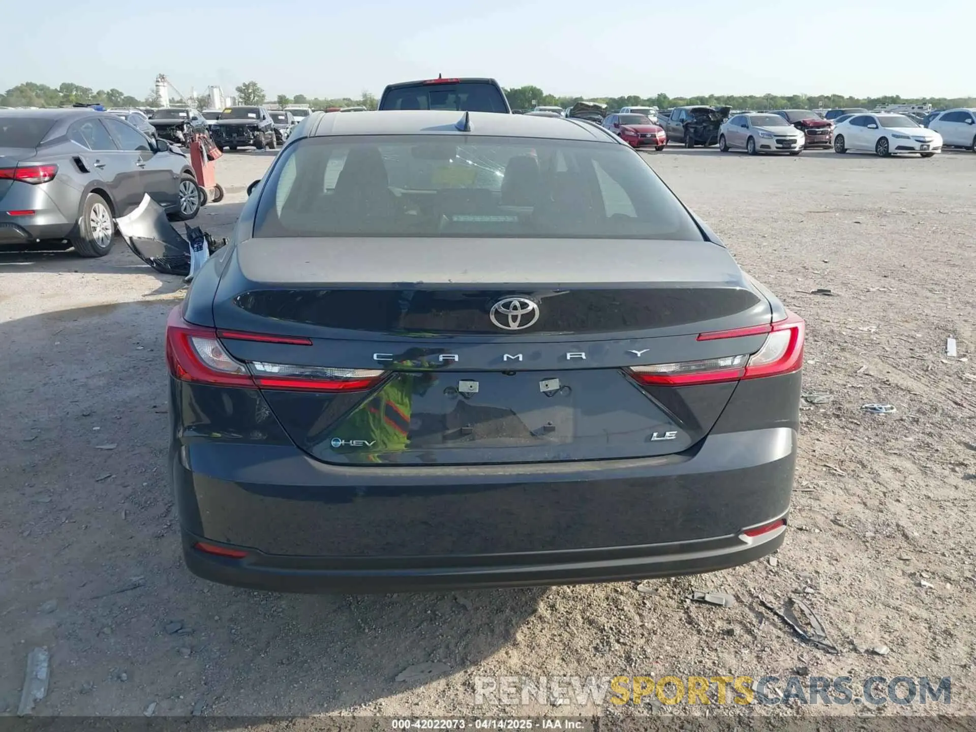 16 fotografías del automóvil dañado 4T1DAACK8SU589548 TOYOTA CAMRY 2025