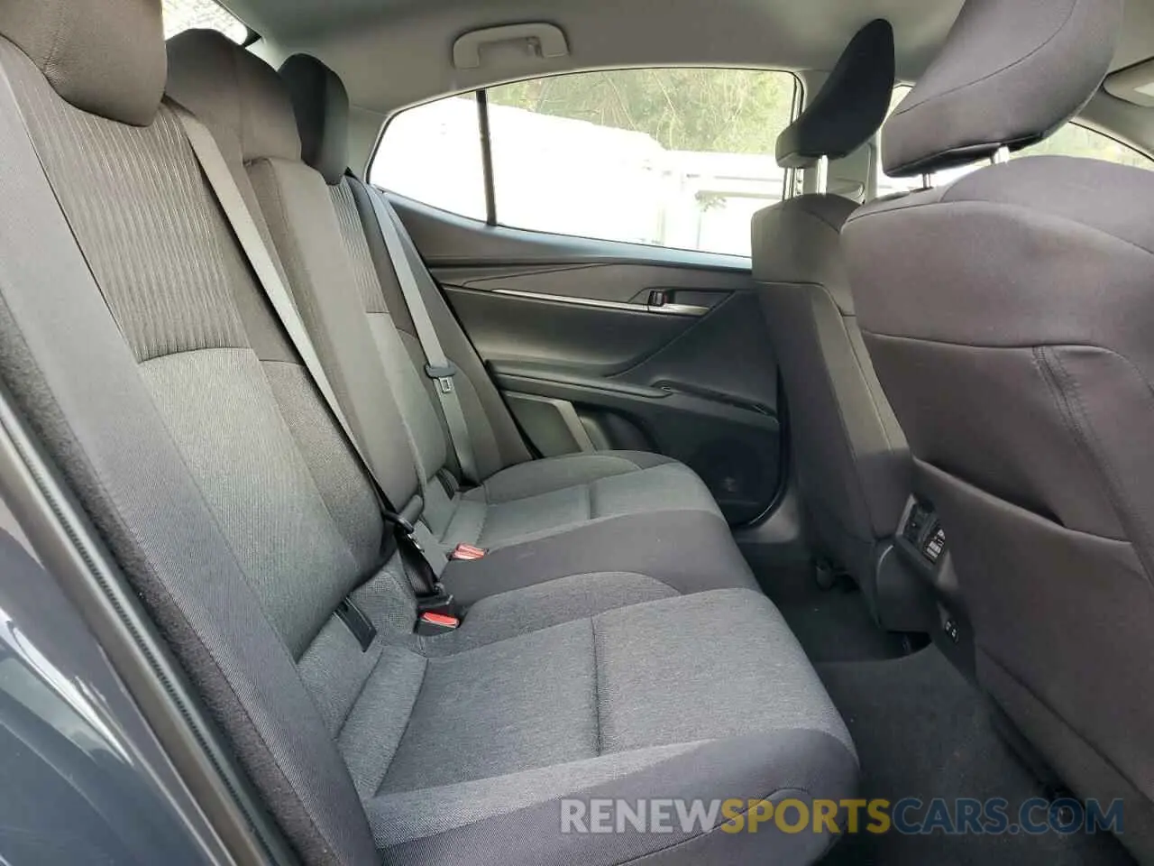 10 fotografías del automóvil dañado 4T1DAACK9SU009305 TOYOTA CAMRY 2025