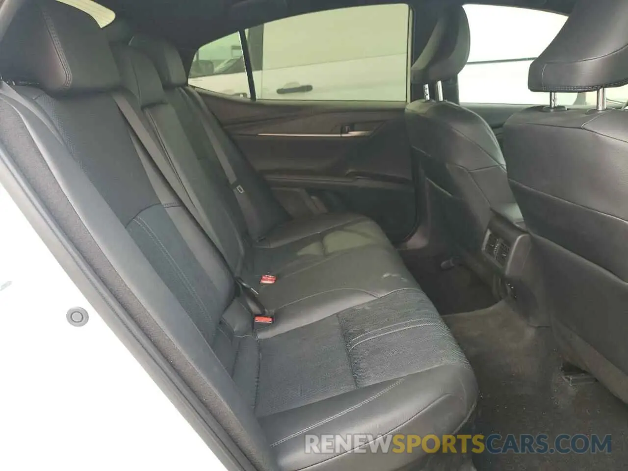 10 fotografías del automóvil dañado 4T1DAACK9SU016805 TOYOTA CAMRY 2025