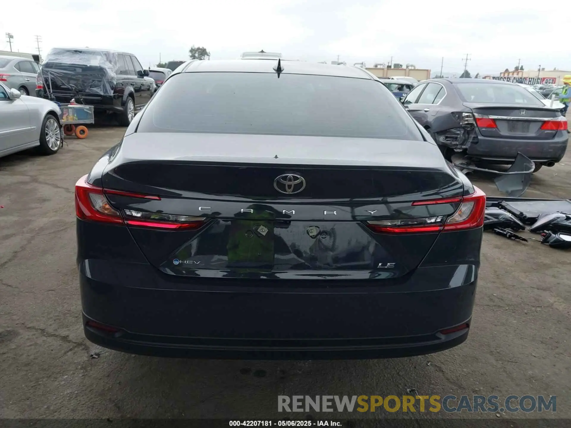 17 fotografías del automóvil dañado 4T1DAACK9SU043003 TOYOTA CAMRY 2025
