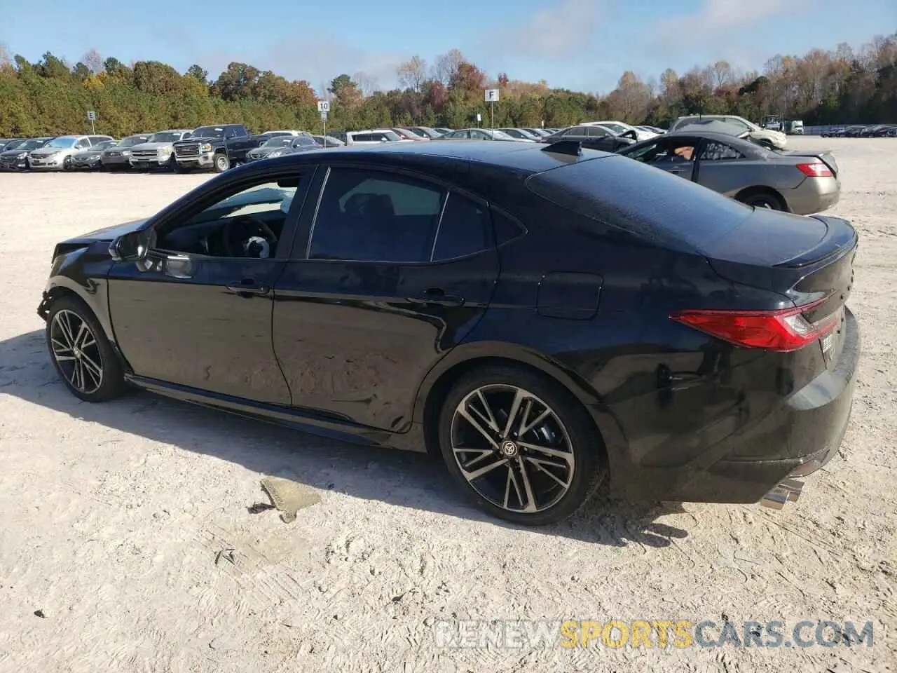2 fotografías del automóvil dañado 4T1DAACK9SU050324 TOYOTA CAMRY 2025