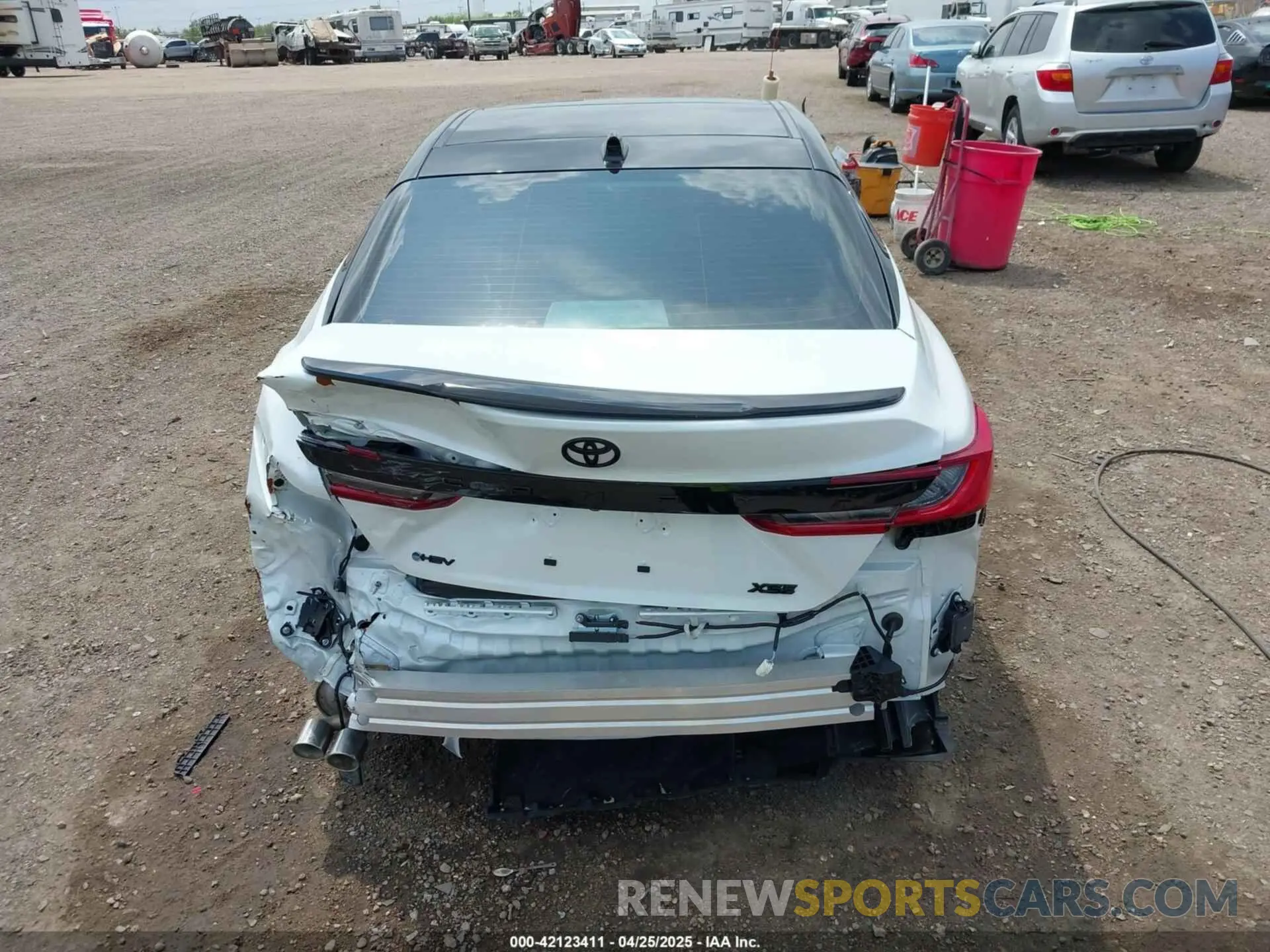 17 fotografías del automóvil dañado 4T1DAACK9SU057936 TOYOTA CAMRY 2025