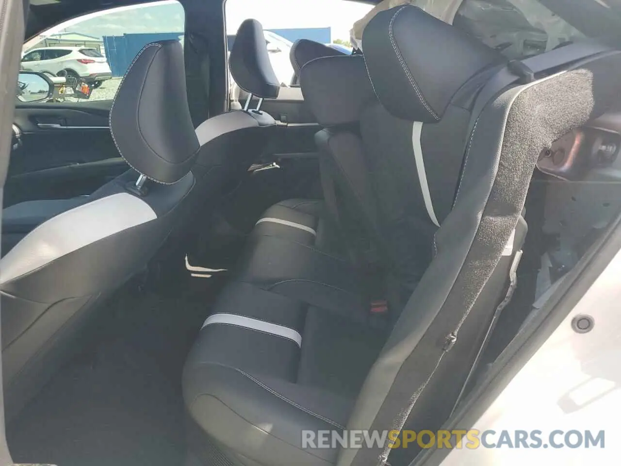 10 fotografías del automóvil dañado 4T1DAACK9SU069696 TOYOTA CAMRY 2025