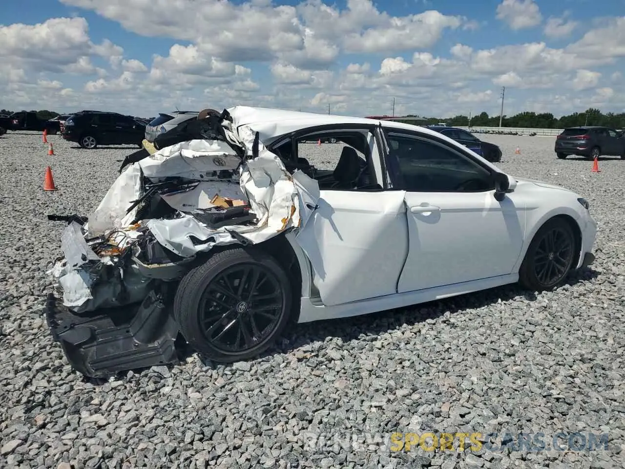3 fotografías del automóvil dañado 4T1DAACK9SU069696 TOYOTA CAMRY 2025