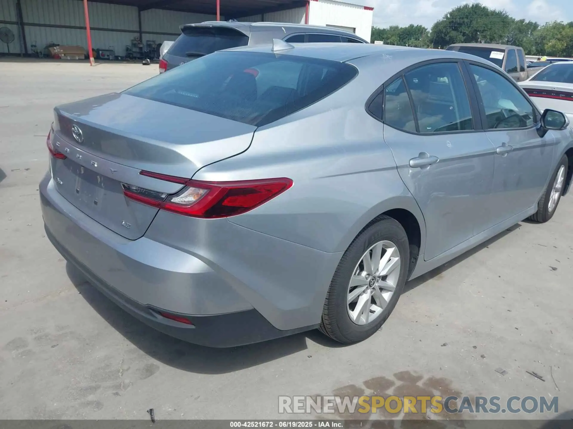 4 fotografías del automóvil dañado 4T1DAACK9SU089513 TOYOTA CAMRY 2025
