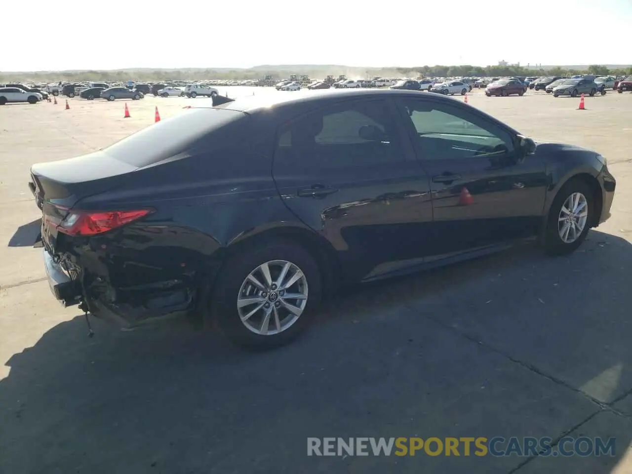 3 fotografías del automóvil dañado 4T1DAACK9SU508072 TOYOTA CAMRY 2025
