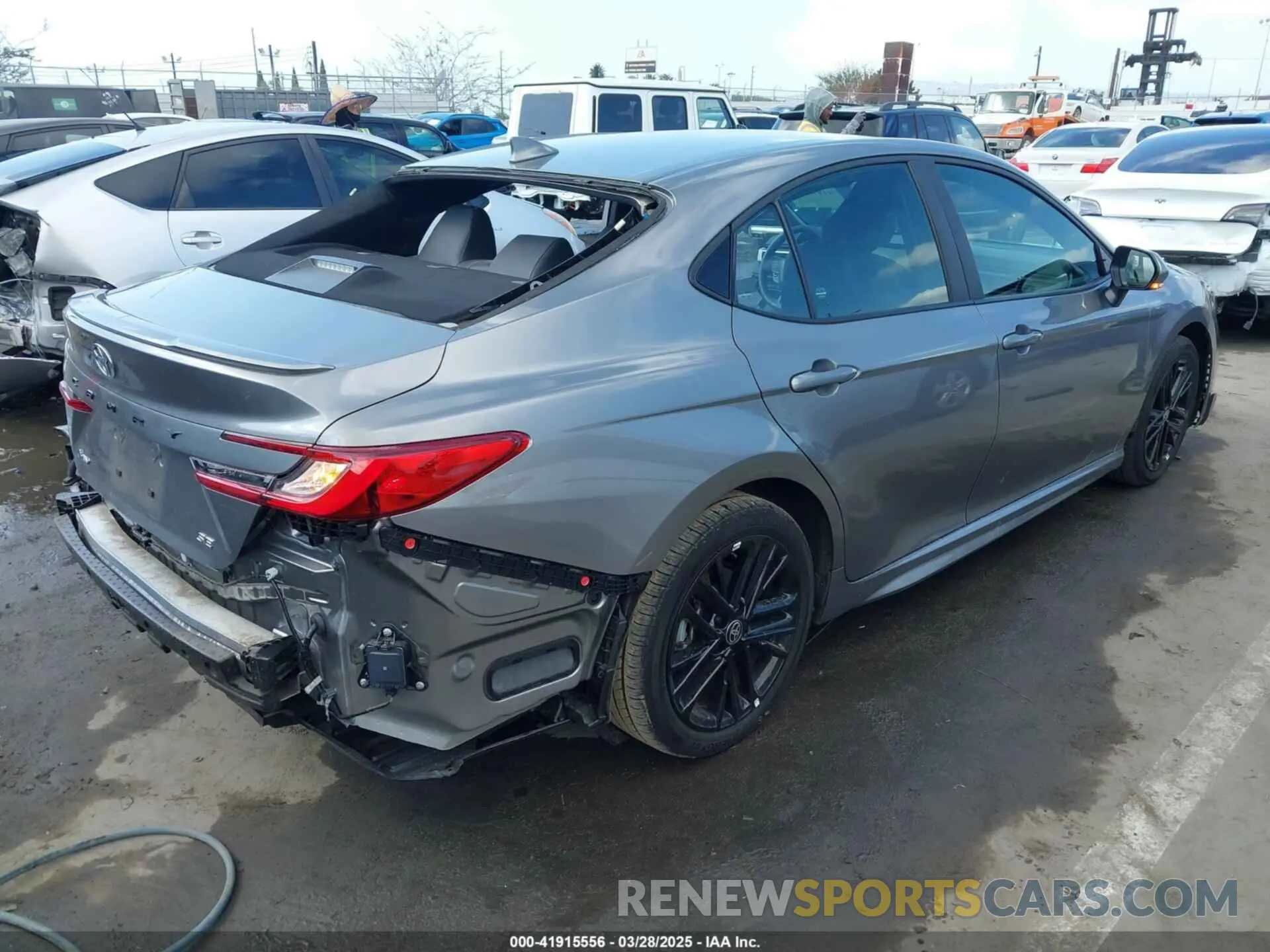 4 fotografías del automóvil dañado 4T1DAACK9SU511344 TOYOTA CAMRY 2025