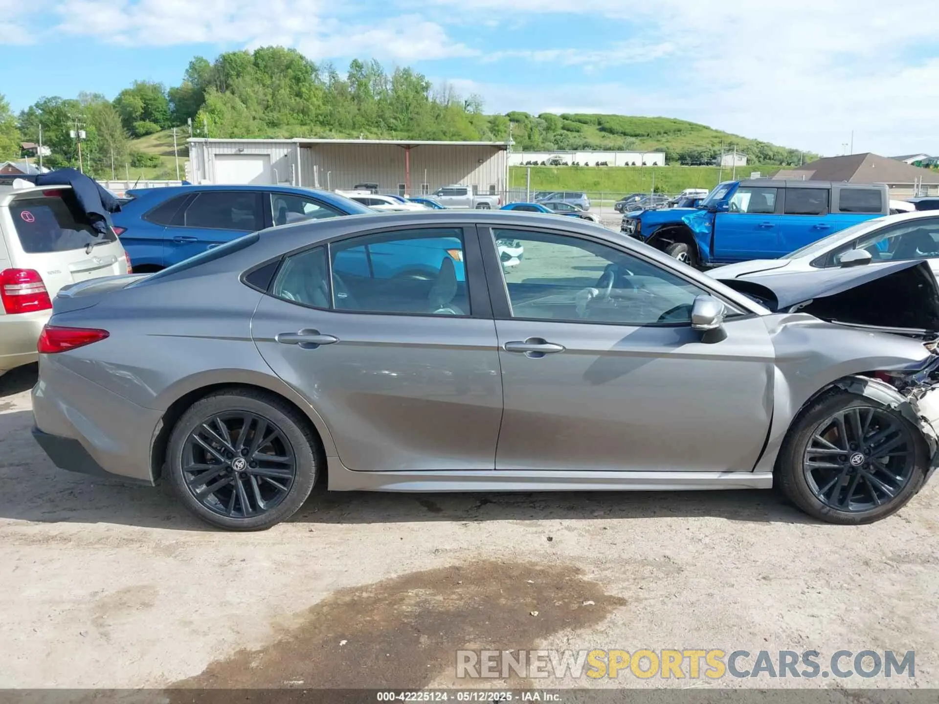 14 fotografías del automóvil dañado 4T1DAACK9SU518259 TOYOTA CAMRY 2025