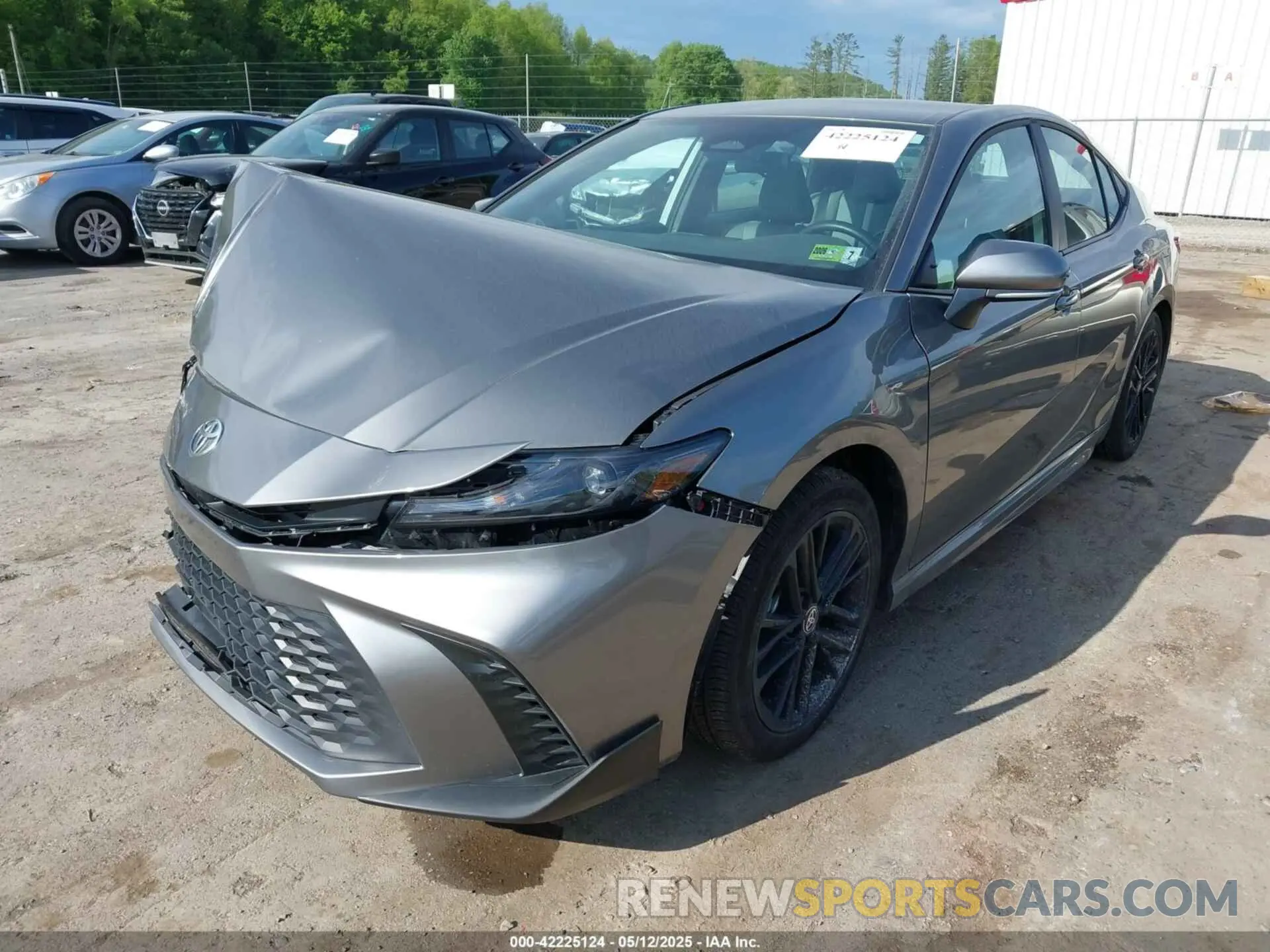 2 fotografías del automóvil dañado 4T1DAACK9SU518259 TOYOTA CAMRY 2025