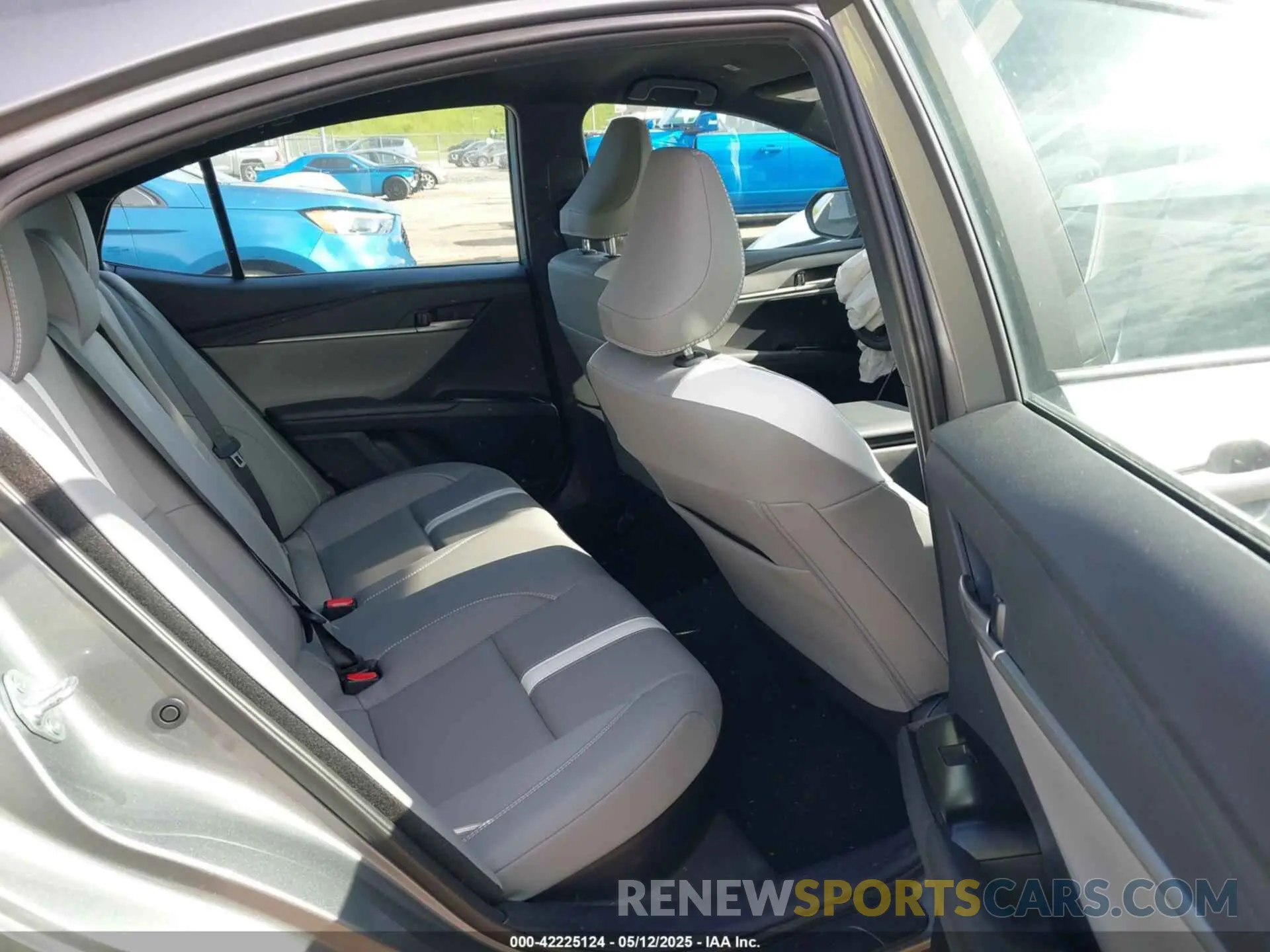 8 fotografías del automóvil dañado 4T1DAACK9SU518259 TOYOTA CAMRY 2025
