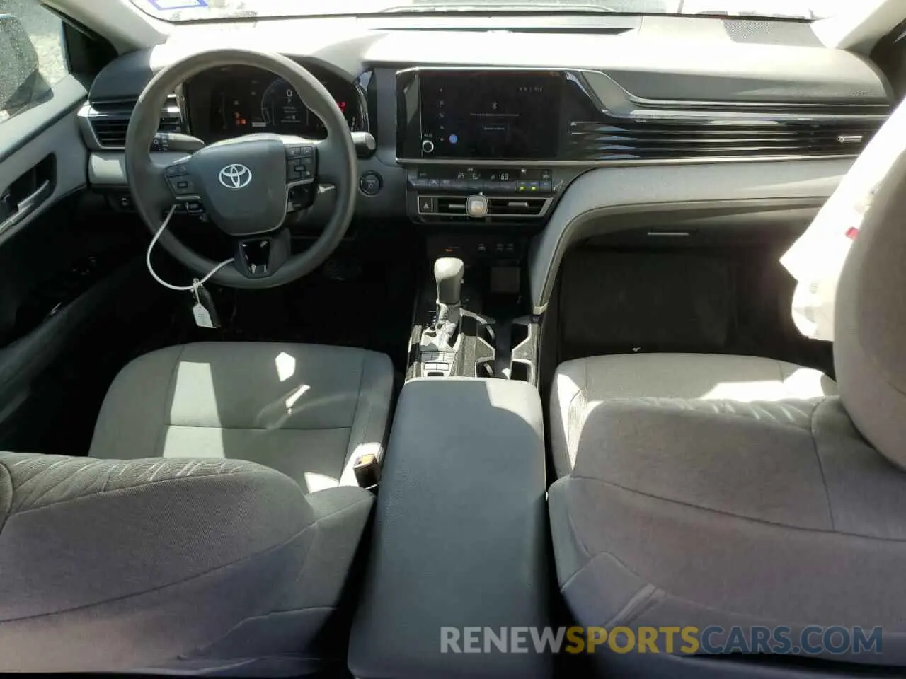 8 fotografías del automóvil dañado 4T1DAACK9SU528371 TOYOTA CAMRY 2025