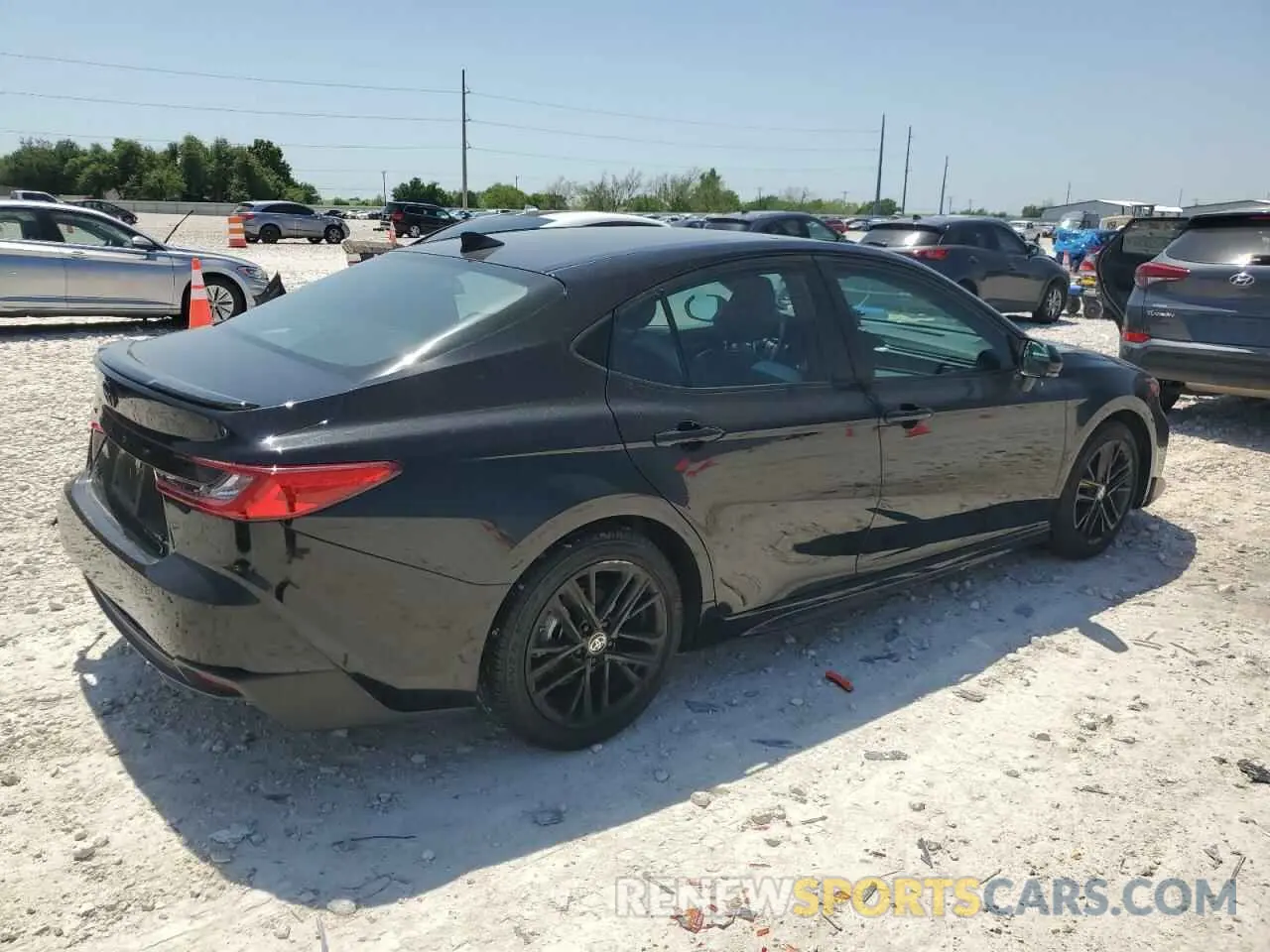 3 fotografías del automóvil dañado 4T1DAACK9SU533831 TOYOTA CAMRY 2025