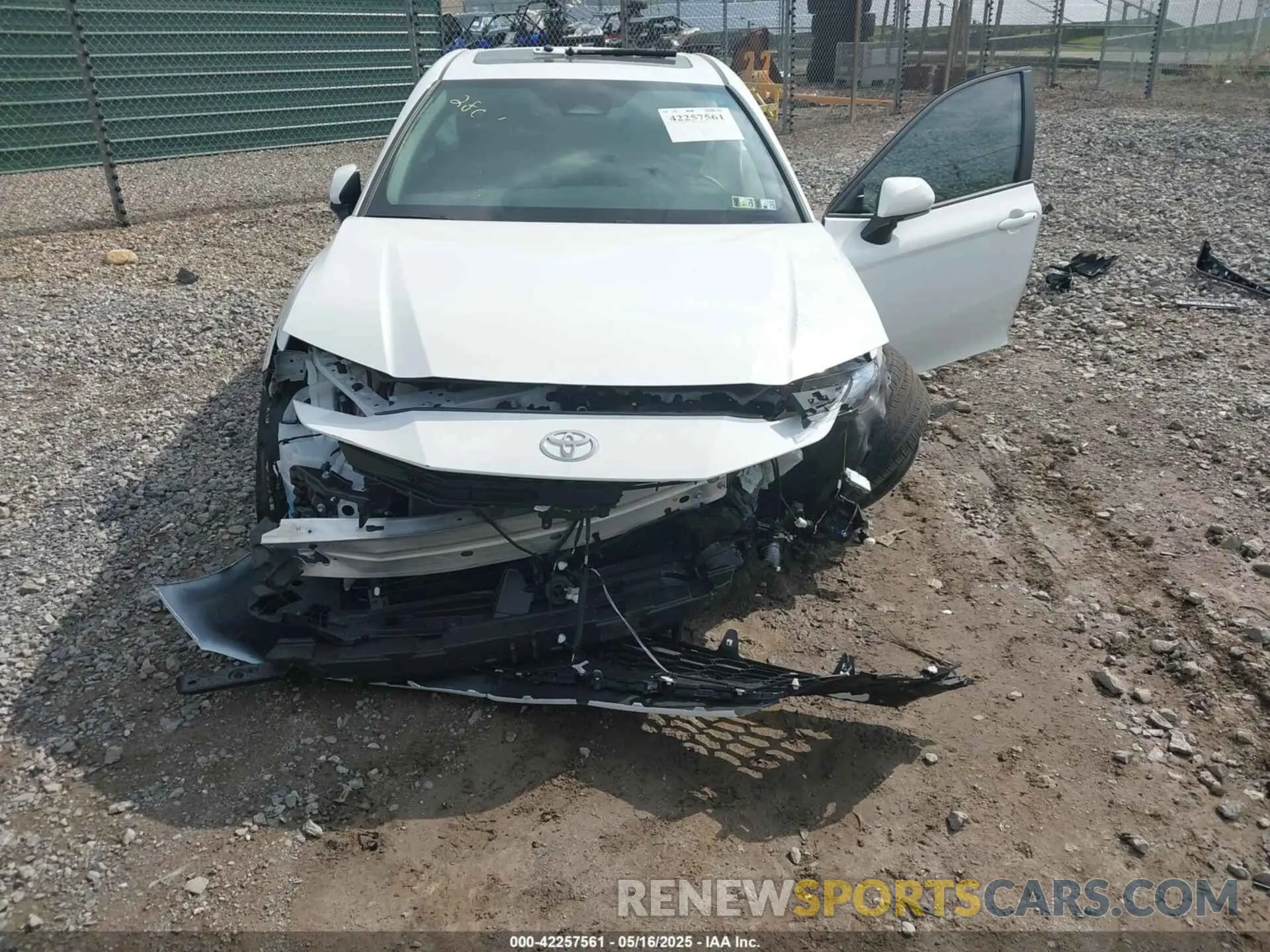 6 fotografías del automóvil dañado 4T1DAACK9SU582804 TOYOTA CAMRY 2025