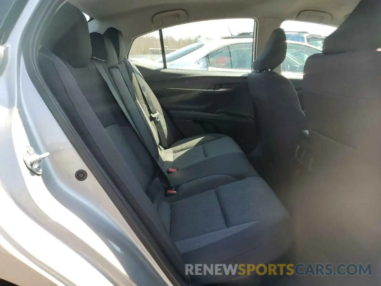 10 fotografías del automóvil dañado 4T1DAACKXSU020216 TOYOTA CAMRY 2025