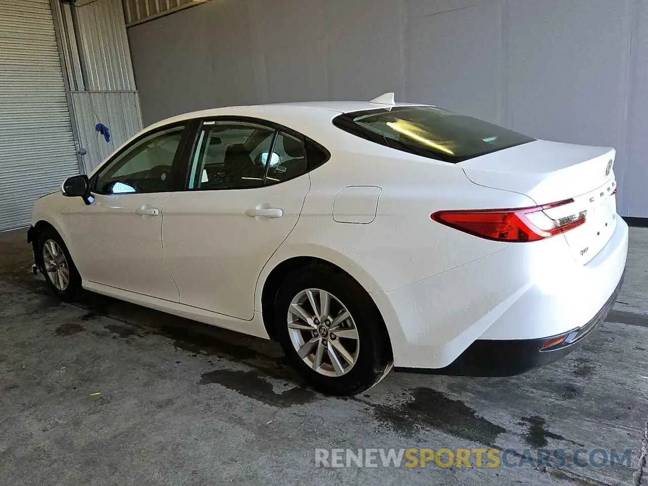 2 fotografías del automóvil dañado 4T1DAACKXSU021463 TOYOTA CAMRY 2025