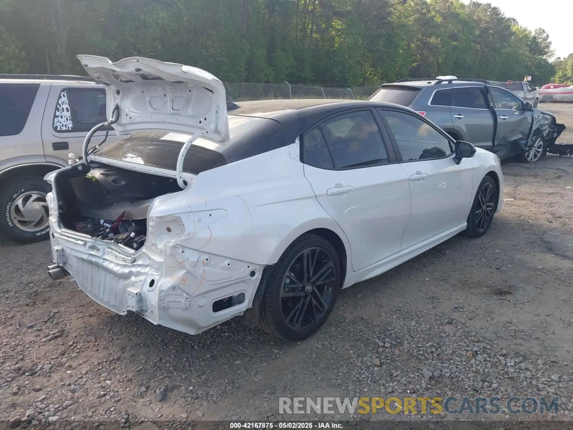 4 fotografías del automóvil dañado 4T1DAACKXSU032799 TOYOTA CAMRY 2025