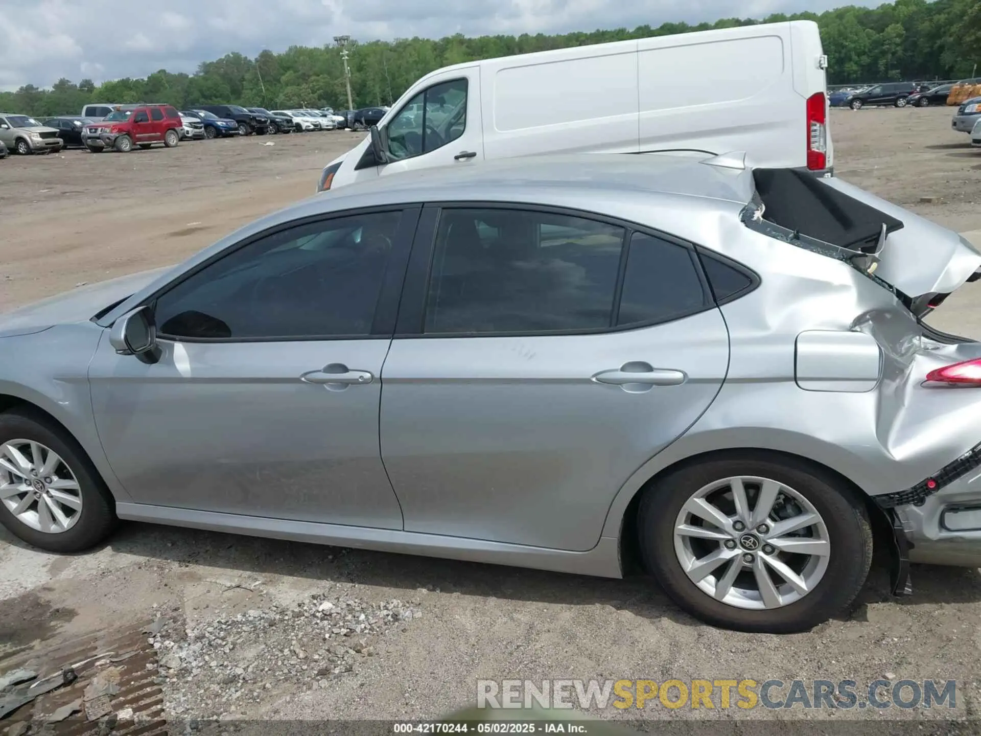 14 fotografías del automóvil dañado 4T1DAACKXSU037811 TOYOTA CAMRY 2025